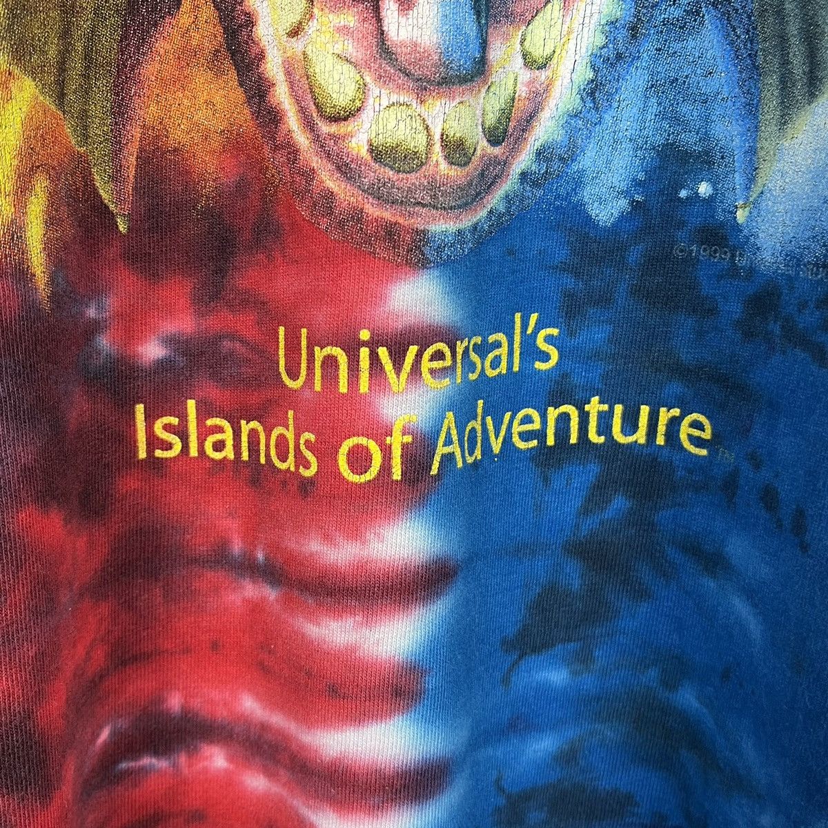 Universal Studios Vintage Universal Studios y2k dragon graphic tee 1999 Size US XL / EU 56 / 4 - 6 Thumbnail