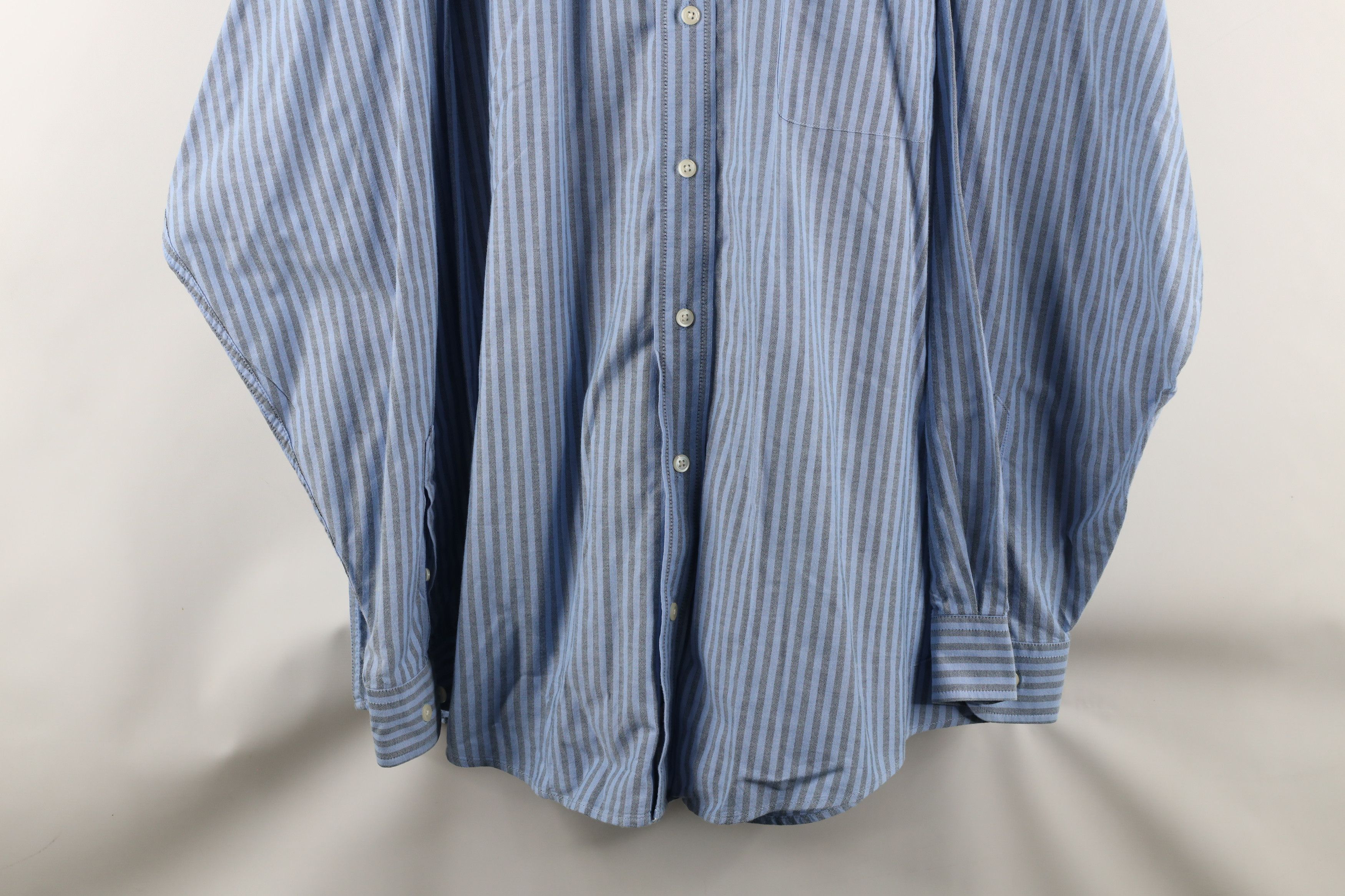 Eddie Bauer × Vintage Vintage 90s Eddie Bauer Collared Button Down Shirt Blue Size US XXL / EU 58 / 5 - 3 Thumbnail