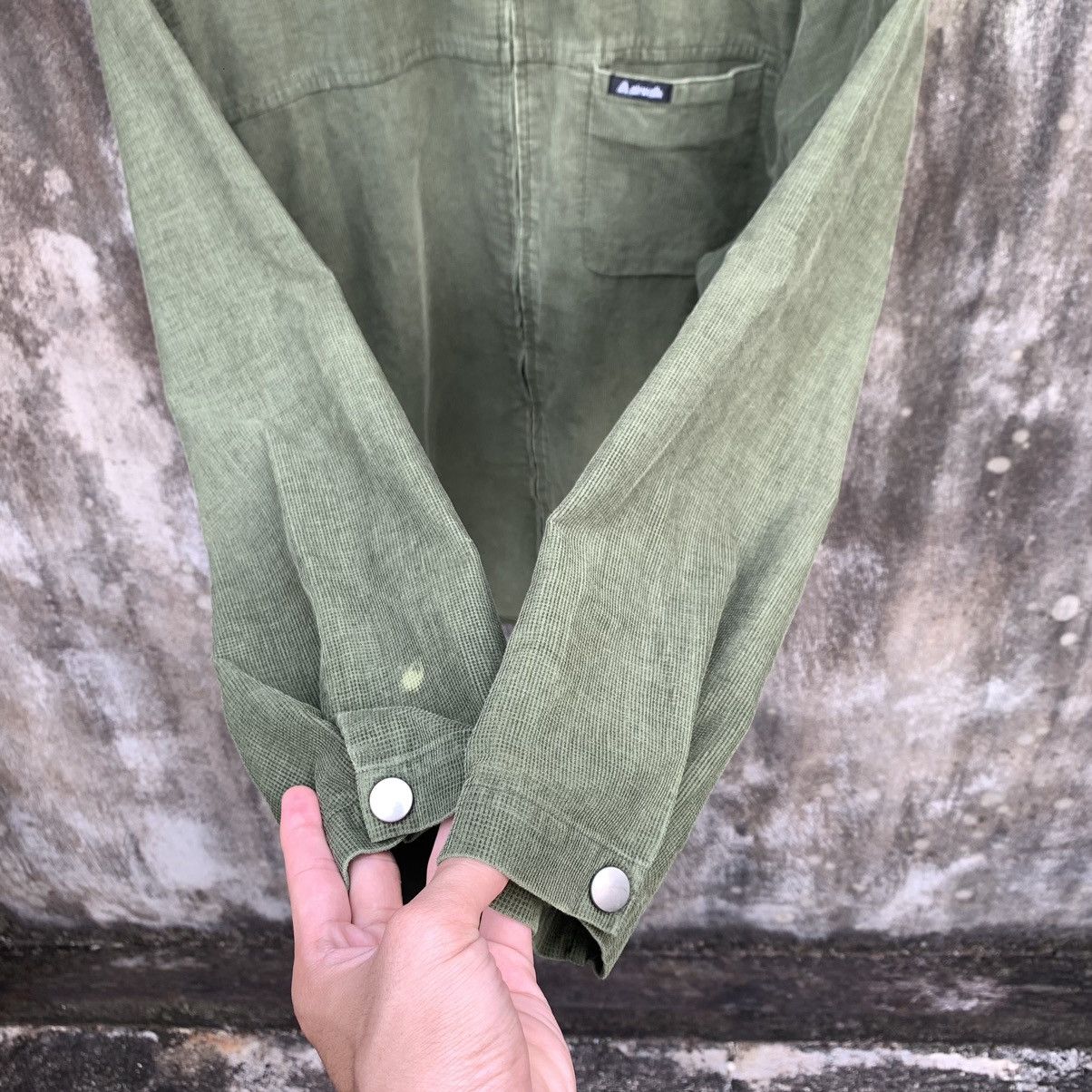 Airwalk Vintage AIR WALK Corduroy Flannel Zipper Shirt Size US L / EU 52-54 / 3 - 9 Thumbnail