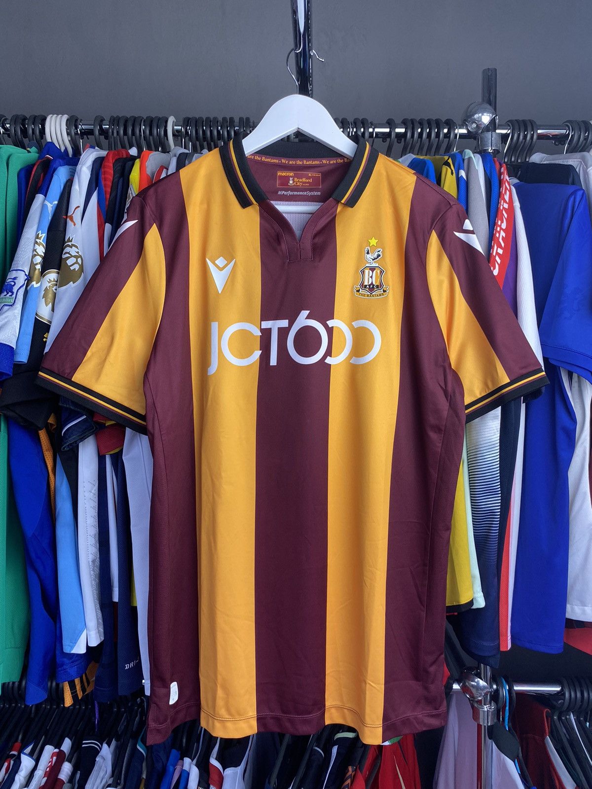 Macron 2022/23 MACRON BRADFORD CITY HOME SOCCER FOOTBALL JERSEY Size US XL / EU 56 / 4 - 1 Thumbnail