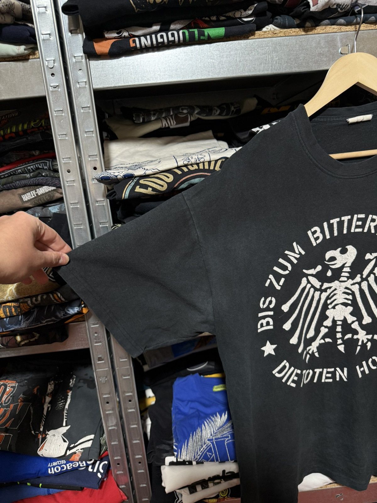 Band Tees Vintage 2000’s Die Toten Hosen Rock Band Retro T-Shirt Y2K Size US XL / EU 56 / 4 - 4 Thumbnail