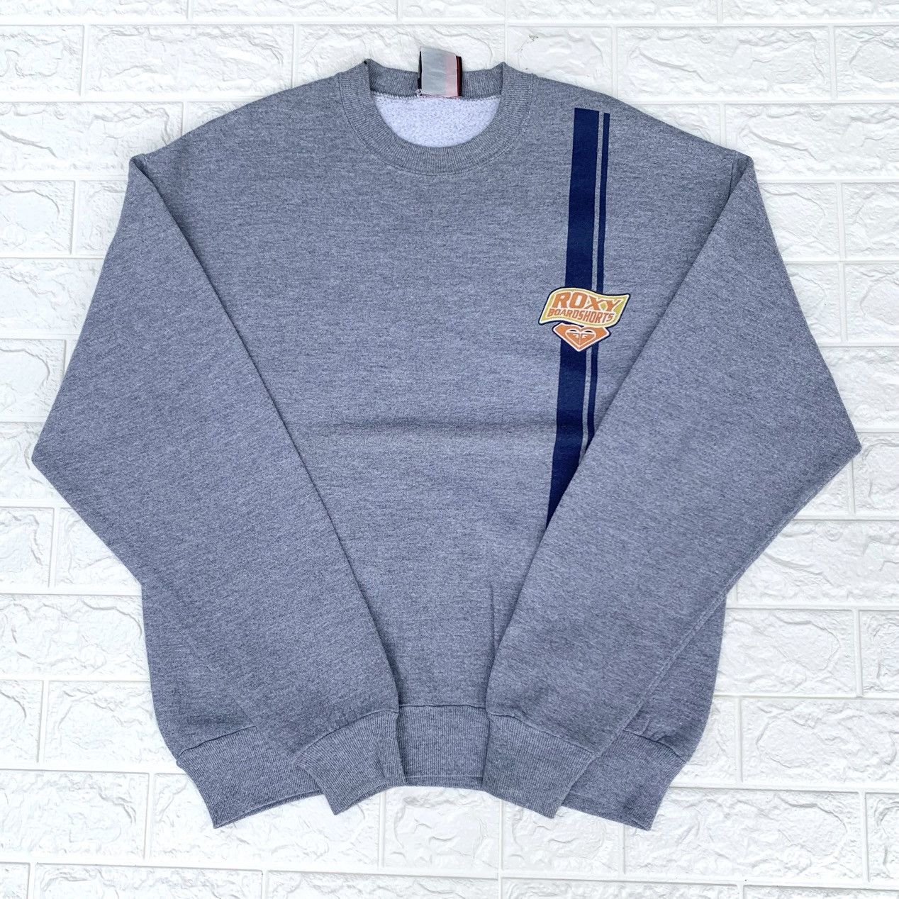 Vintage Vintage 1990s Roxy Boardshoorts Sweatshirt Size US S / EU 44-46 / 1 - 2 Thumbnail