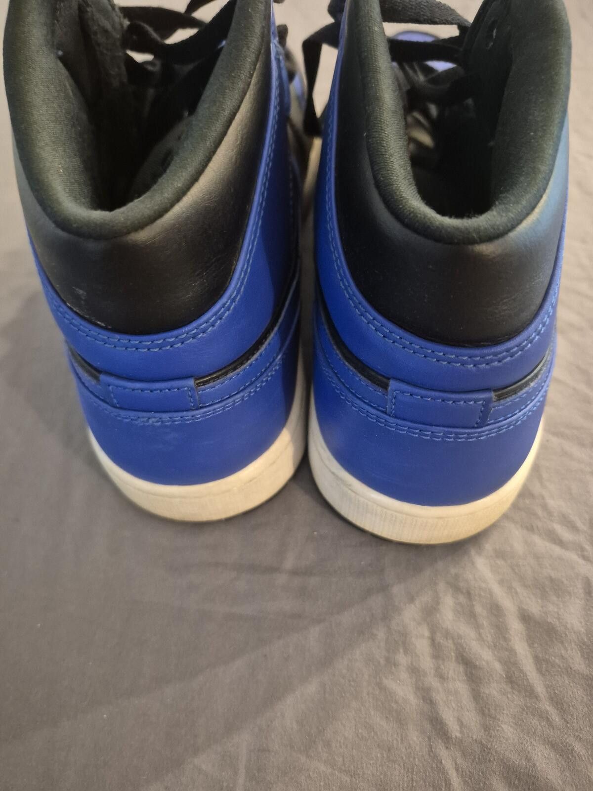 Jordan Brand Jordan 1 Mid Hyper Royal Tumbled Leather Size 10 Men Size US 10 / EU 43 - 5 Thumbnail