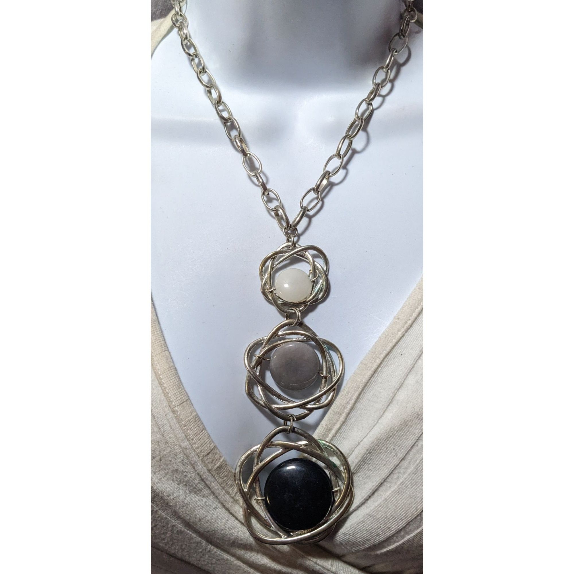 Other Graduating Grey Scale Gemstone Knot Pendant Necklace Size ONE SIZE - 6 Thumbnail