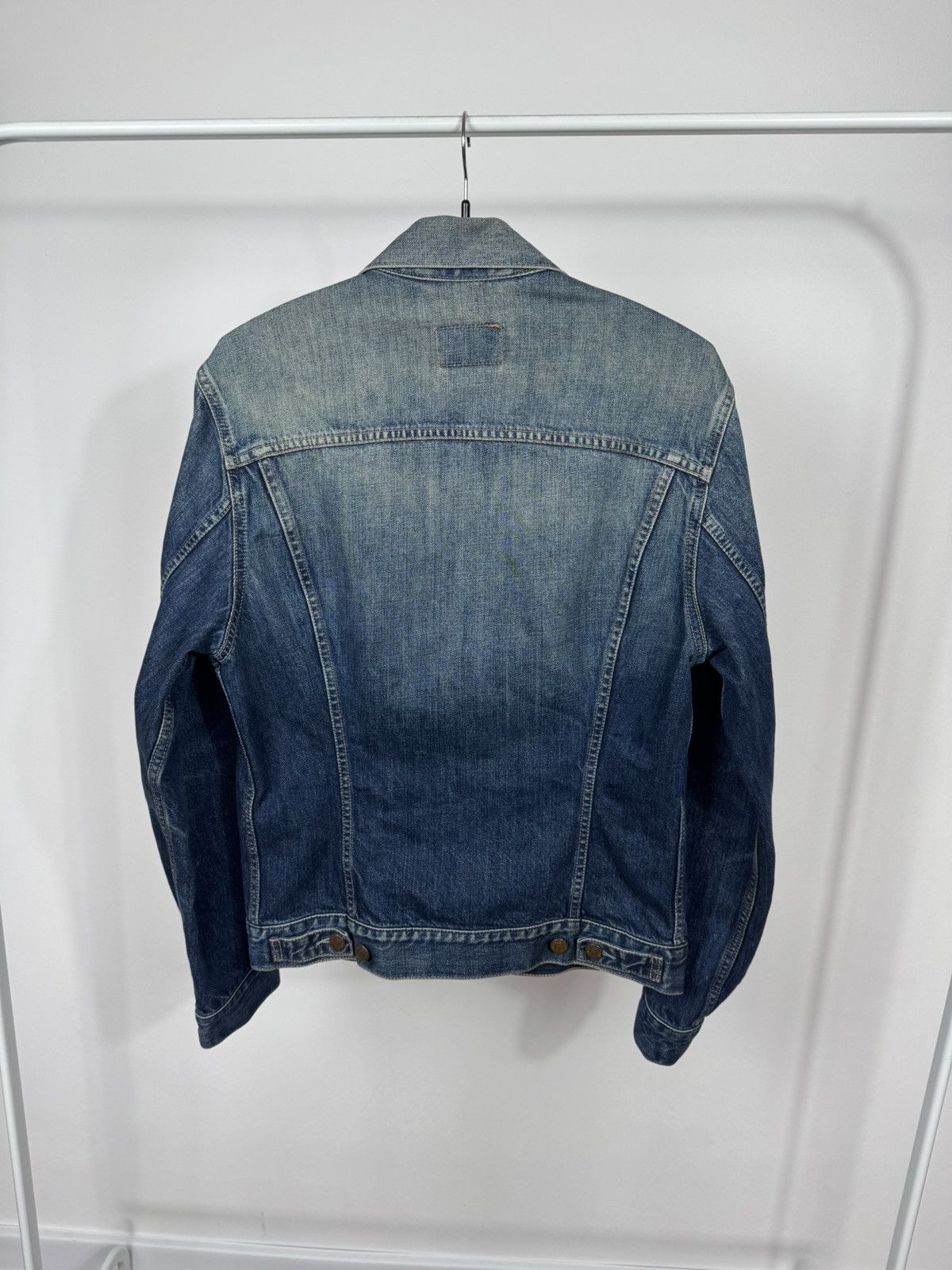 Levi's Vintage Levis Women Denim Jacket Faded Blue Trucker Size L Size L / US 10 / IT 46 - 12 Thumbnail
