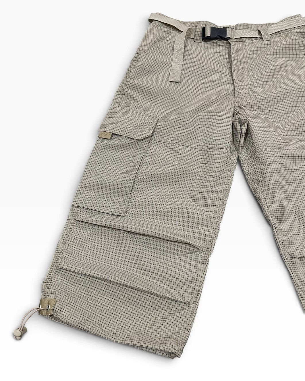 Vintage Oshkosh Classic Cargo Cropped Pants in Beige, Men's (Size 31) — image 4 of 6