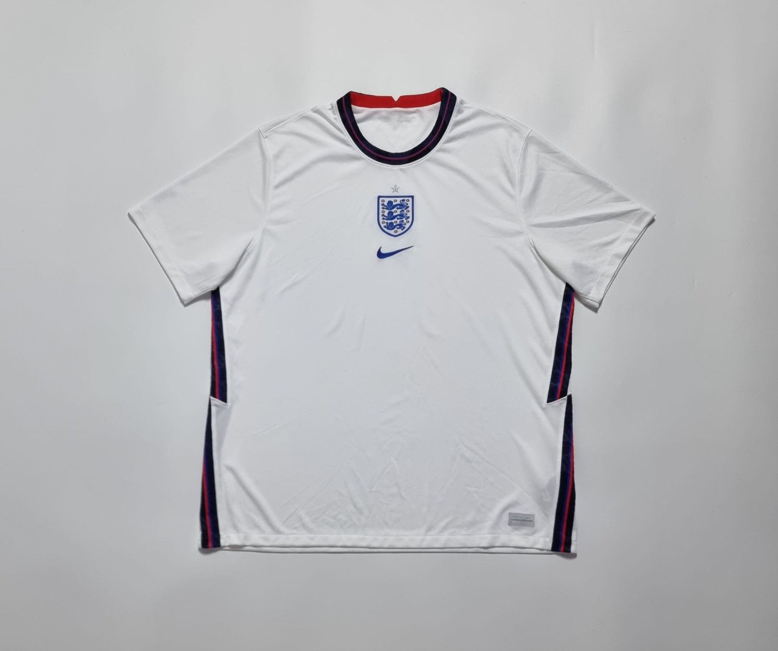 Nike England 2020 home shirt Nike XL soccer jersey white Size US XL / EU 56 / 4 - 3 Thumbnail