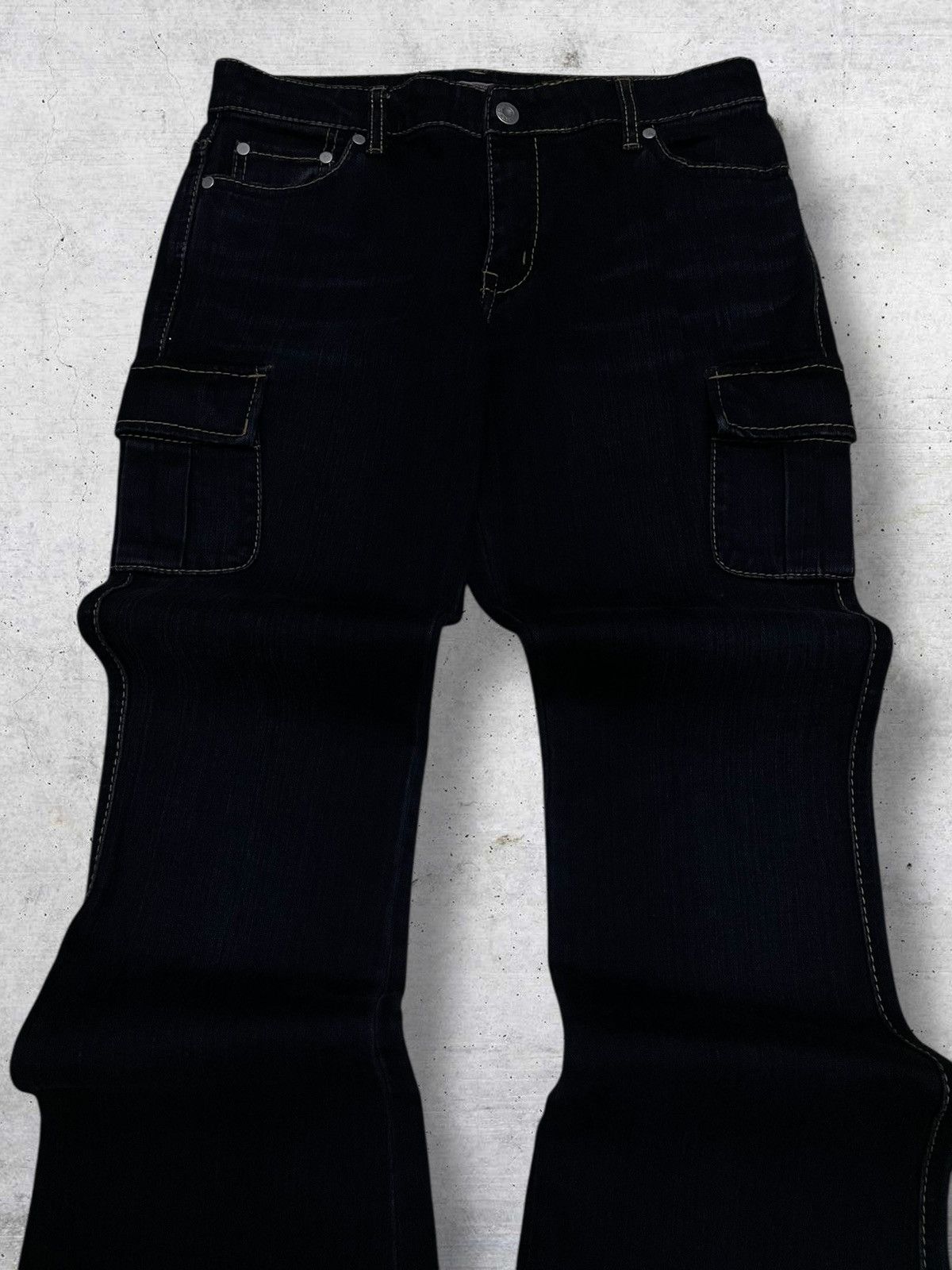 Japanese Brand VINTAGE CRAFTED JAPAN DESIGNER FLARED CARGO UTILITY DENIM Size US 29 - 4 Thumbnail