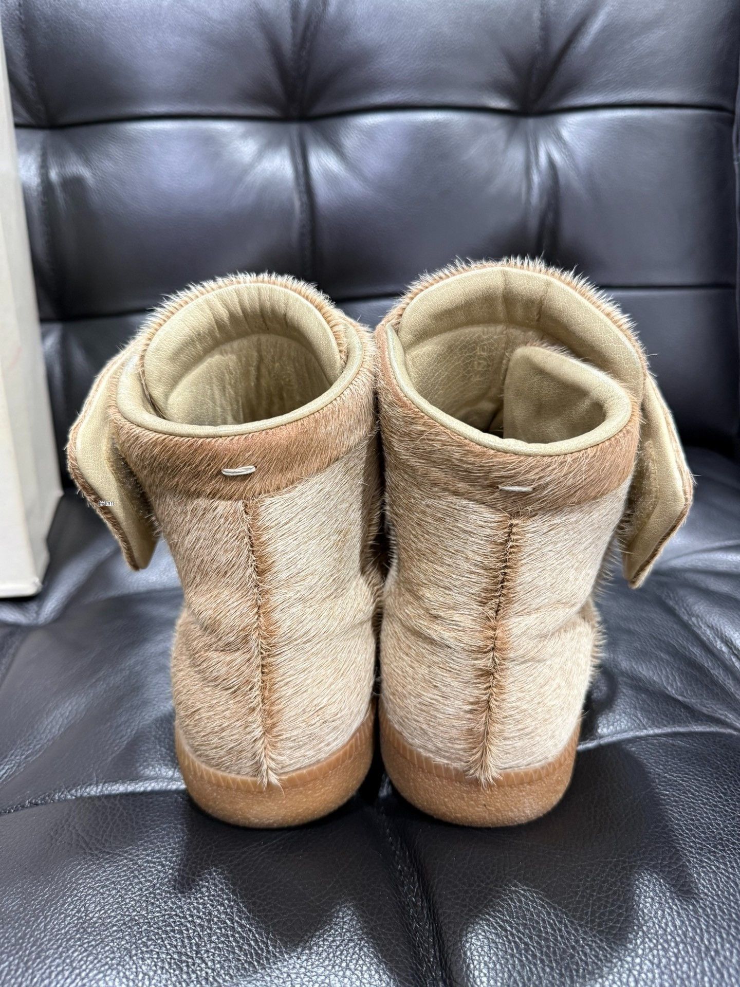 Maison Margiela Maison Margiela Beige Horse Hair Boots Size US 9 / EU 42 - 4 Thumbnail