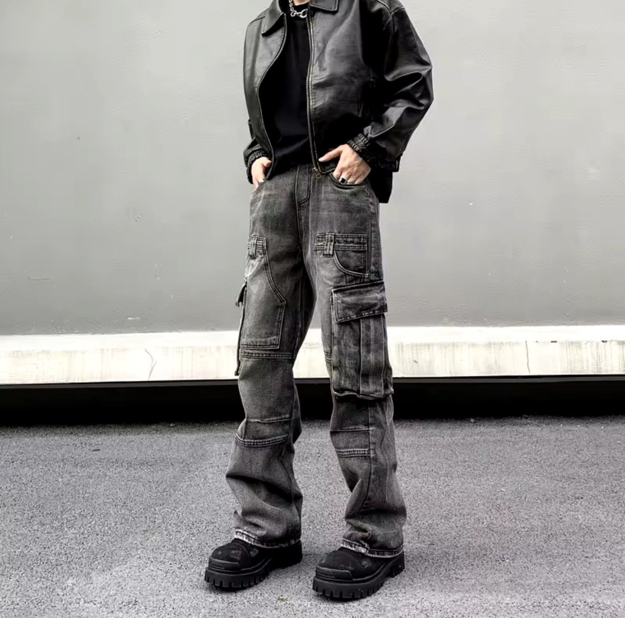 Jean High Street Style Dark Loose Cargo Jeans Size US 28 / EU 44 - 1 Thumbnail