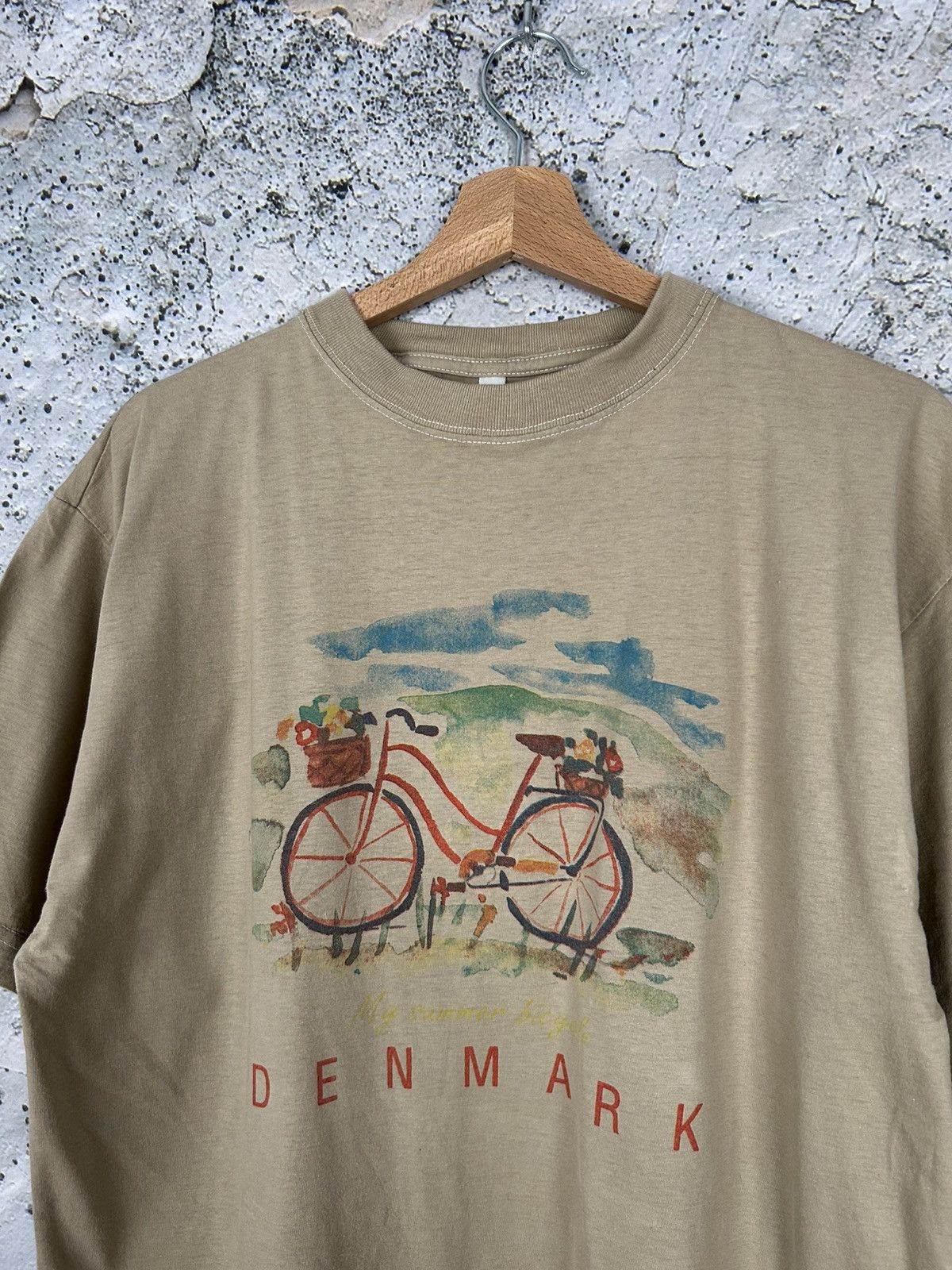 Vintage Vintage Denmark Graphic Tee Hype Cycling Size US L / EU 52-54 / 3 - 3 Thumbnail