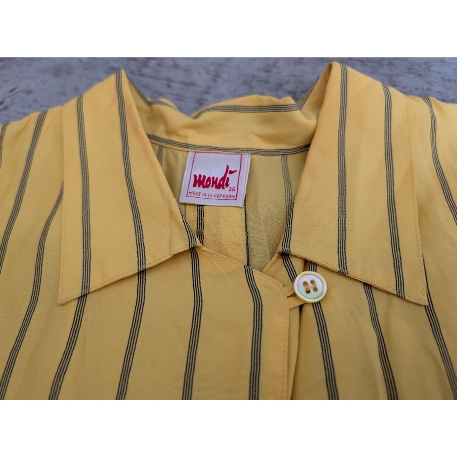 Vintage VINTAGE Mondi Shirt Women's Size 36 Yellow Striped Pullover Loop Collar Button Back 1990s Cocktail Size XS / US 0-2 / IT 36-38 - 5 Thumbnail