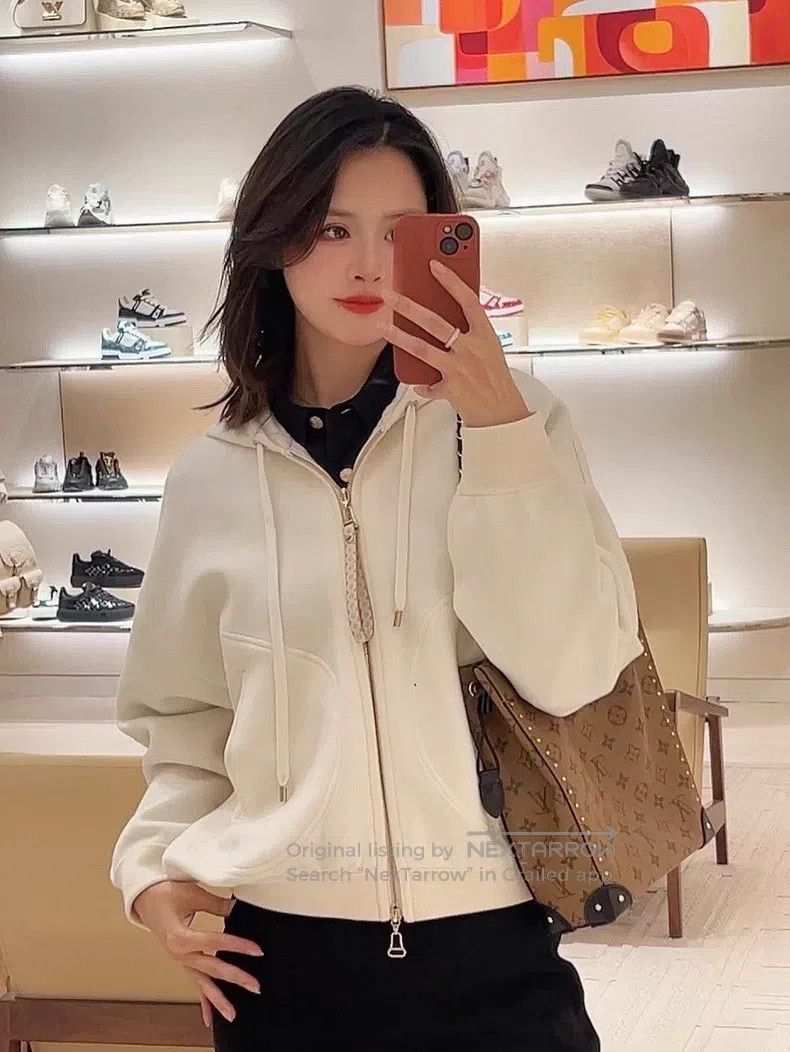 Louis Vuitton Louis Vuitton 25 New Beige Old Flower Hooded Zip Hoodie Size US M / EU 48-50 / 2 - 7 Thumbnail