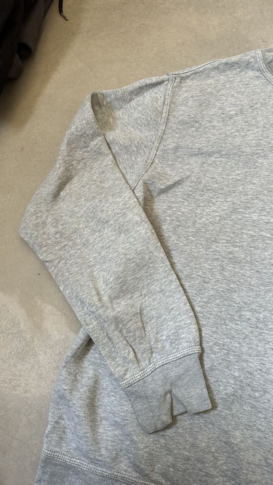Nike NIKE MINI SWOOSH SWEATSHIRT Size US L / EU 52-54 / 3 - 4 Thumbnail