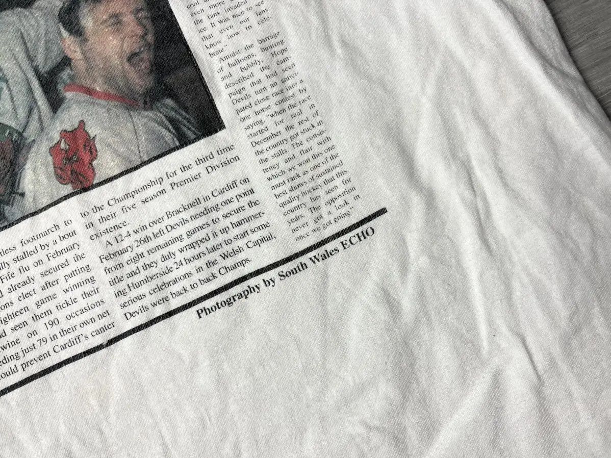 NHL Vintage Cardiff Devils Gazzette Champions Tshirt autograph Size US L / EU 52-54 / 3 - 4 Thumbnail