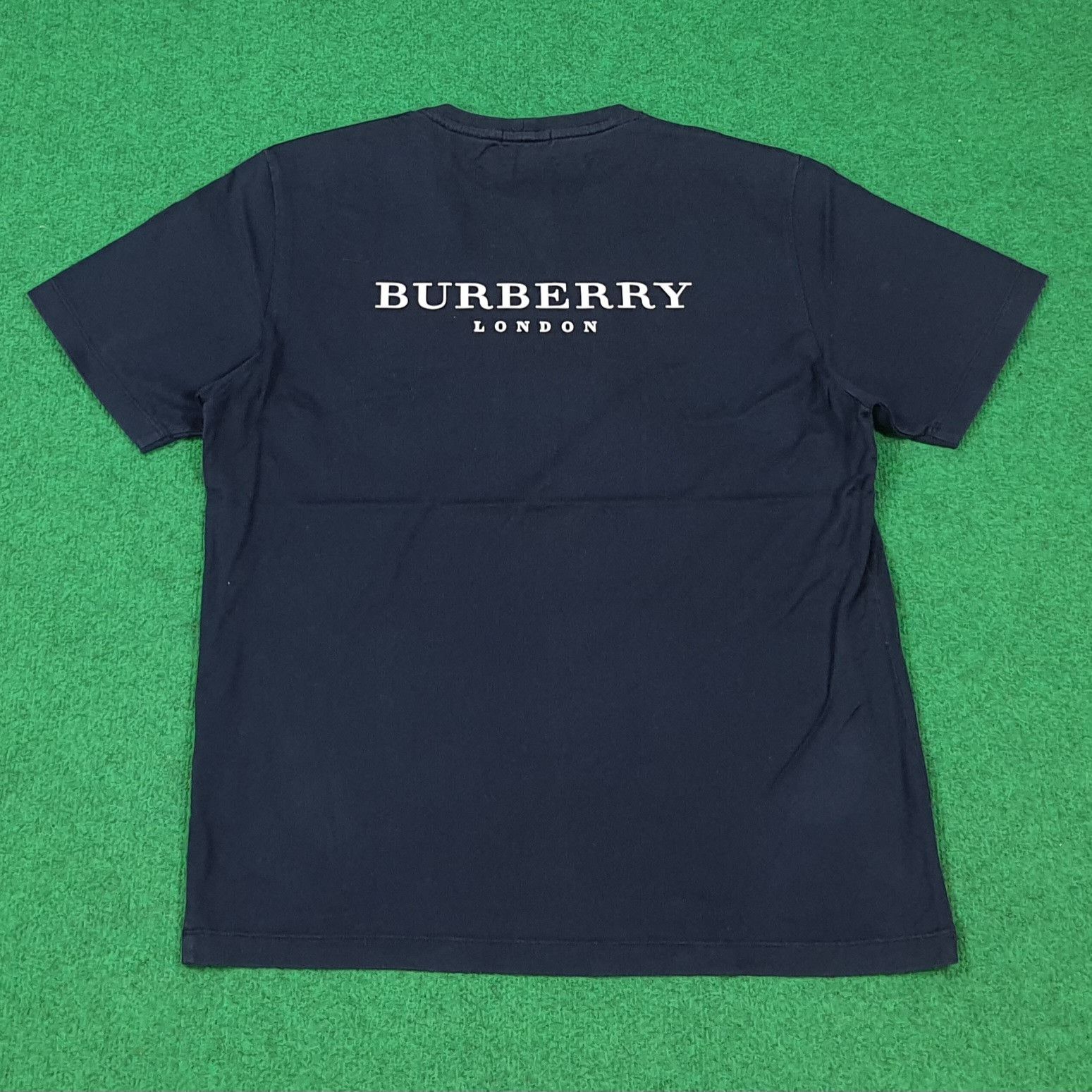 Burberry Vintage Burberry Nova Check Equestrian Knight Tshirt C285N54 Size US M / EU 48-50 / 2 - 3 Thumbnail