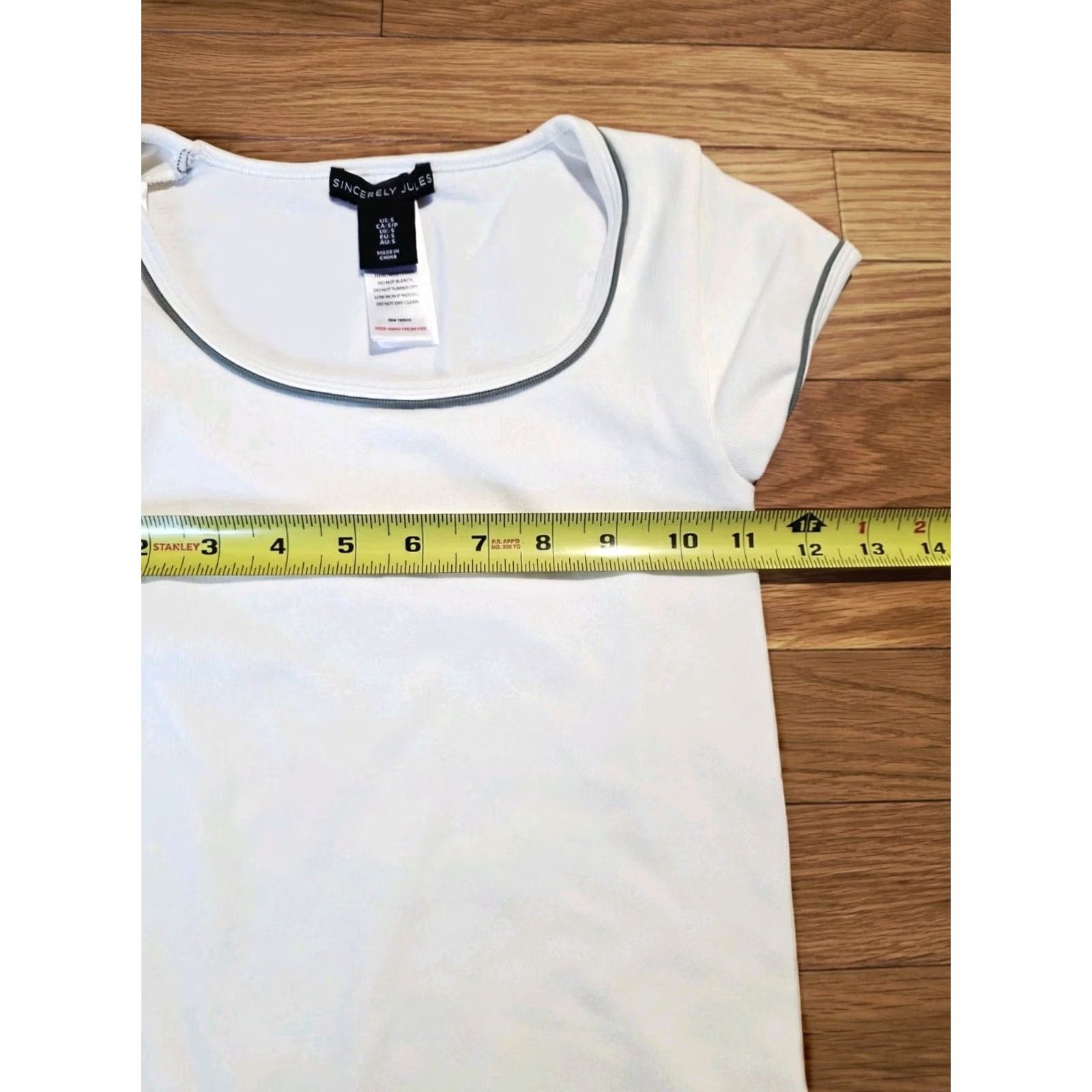 Vintage Sincerely Jules Shirt White Small Stretch Square Neck Short Sleeve Top Womens Casual/Cocktail, Regular Fit, Cropped, T-Shirt Size S / US 4 / IT 40 - 6 Thumbnail
