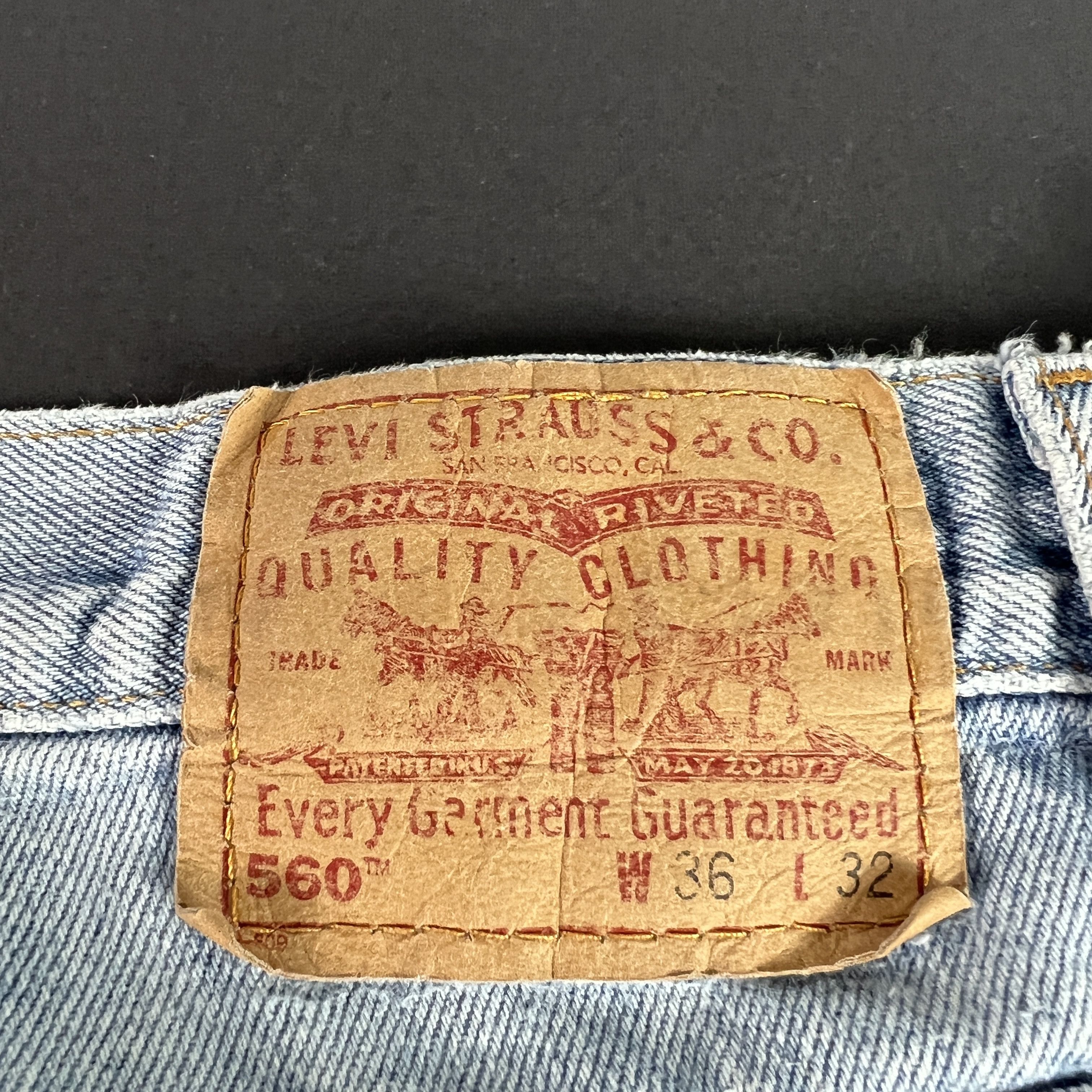 Levi's Y2K Levi's Jeans 560 Loose Tapered Blue Faded Cotton Denim Size US 35 - 16 Thumbnail