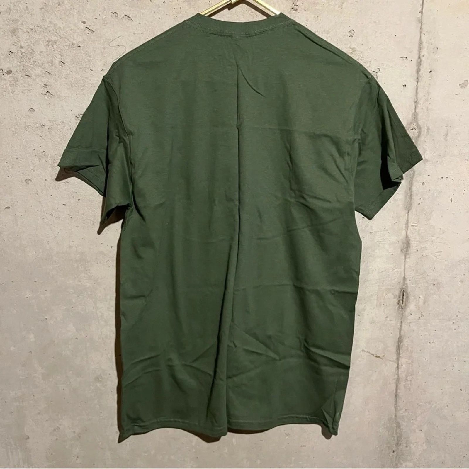 Gildan Army ROTC Men Leadership Green T-Shirt Size Medium NEW Size US M / EU 48-50 / 2 - 5 Thumbnail