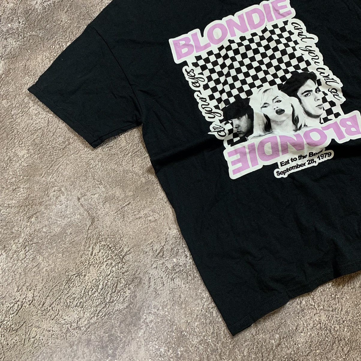 Vintage Vintage Y2K Blondie Graphic Tee Band Tee Streetwear Faded M Size US M / EU 48-50 / 2 - 3 Thumbnail