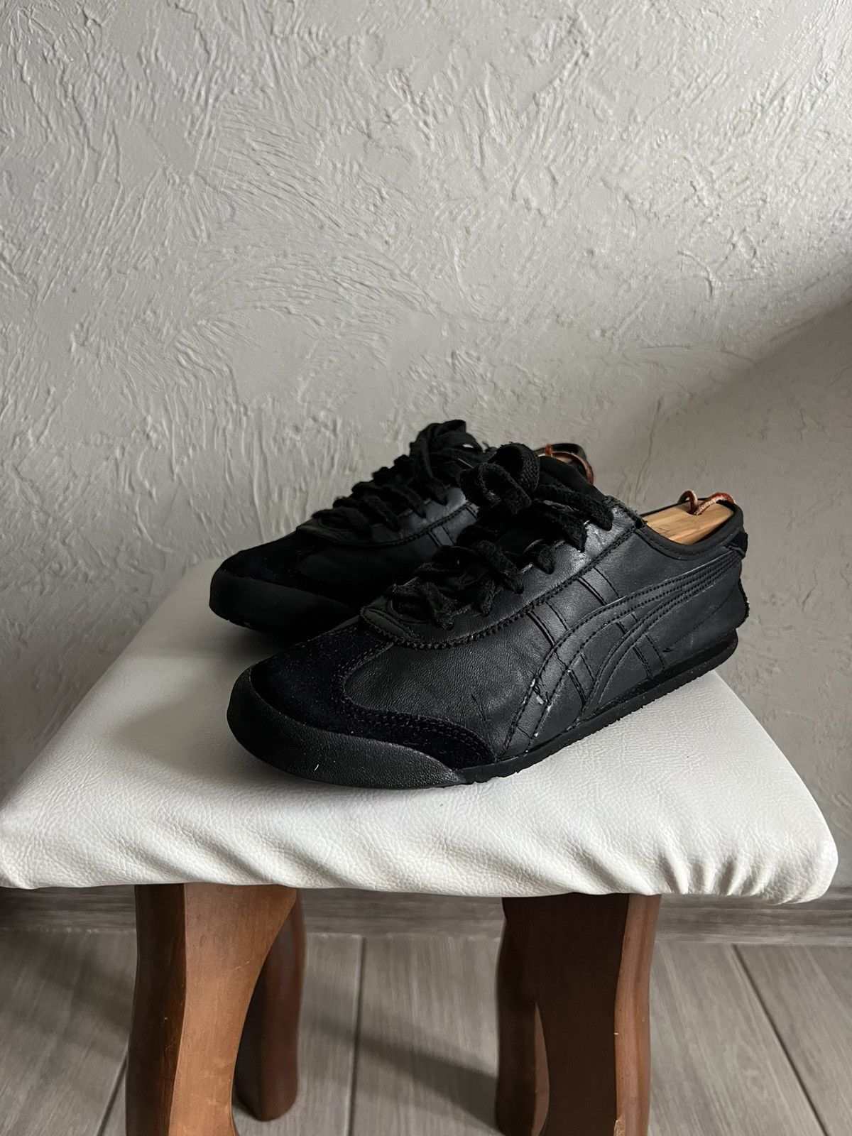Asics ASICS Onitsuka Tiger Black Hype Sneakers 40 Mexico 66 Size US 7 / EU 40 - 2 Thumbnail