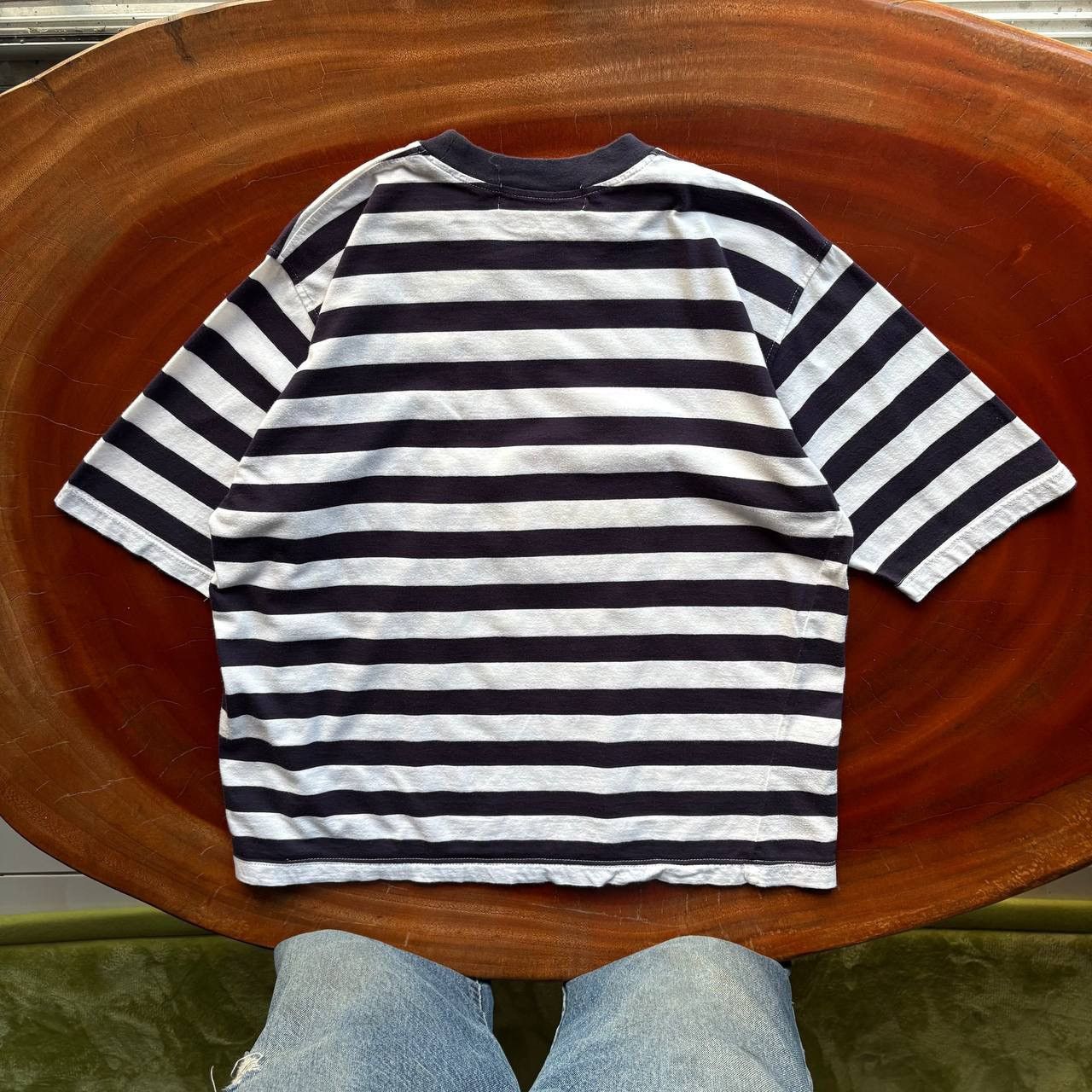 Burberry Vintage 90’s Burberry Navy Blue and White Striped Tshirt Size US M / EU 48-50 / 2 - 2 Thumbnail