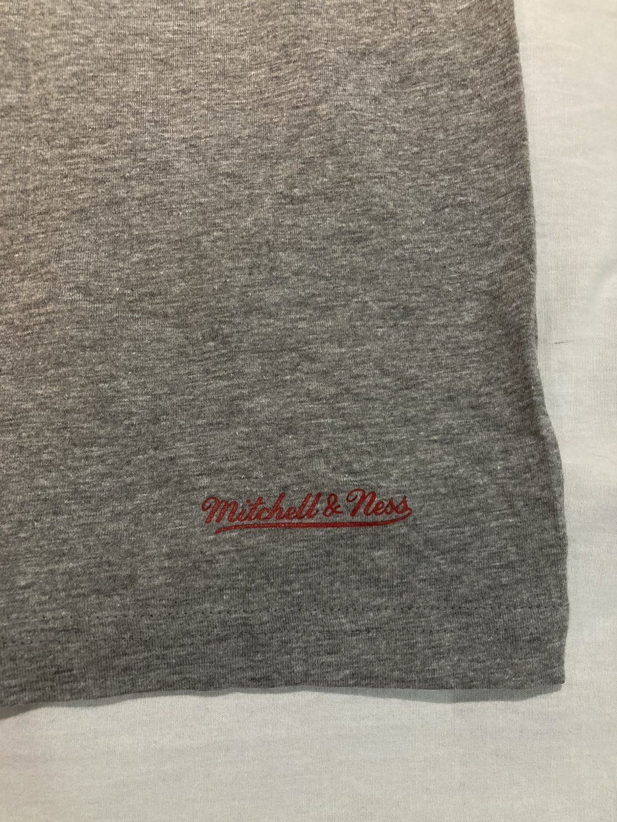 Mitchell & Ness Mitchell & Ness Hardwood Classics Cleveland Cavaliers Shirt! Size US L / EU 52-54 / 3 - 4 Thumbnail