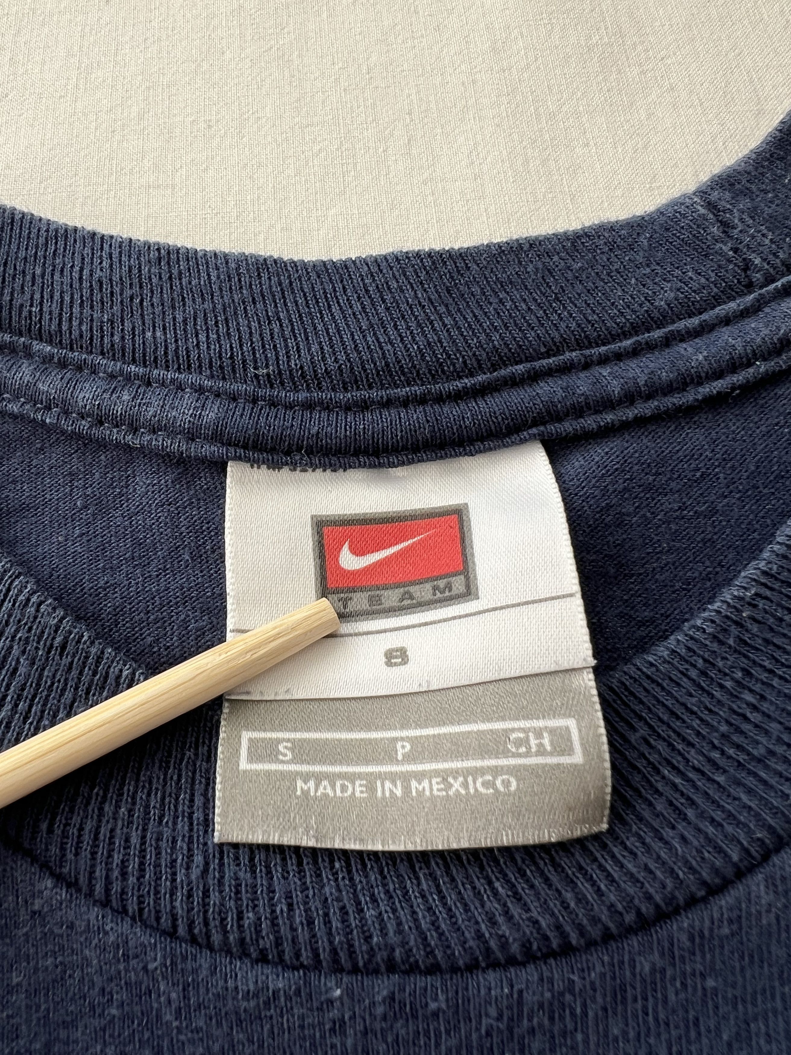 Nike × Vintage Vintage 90s Nike Stampede Basketball Streetwear Navy Tee Size US S / EU 44-46 / 1 - 7 Thumbnail