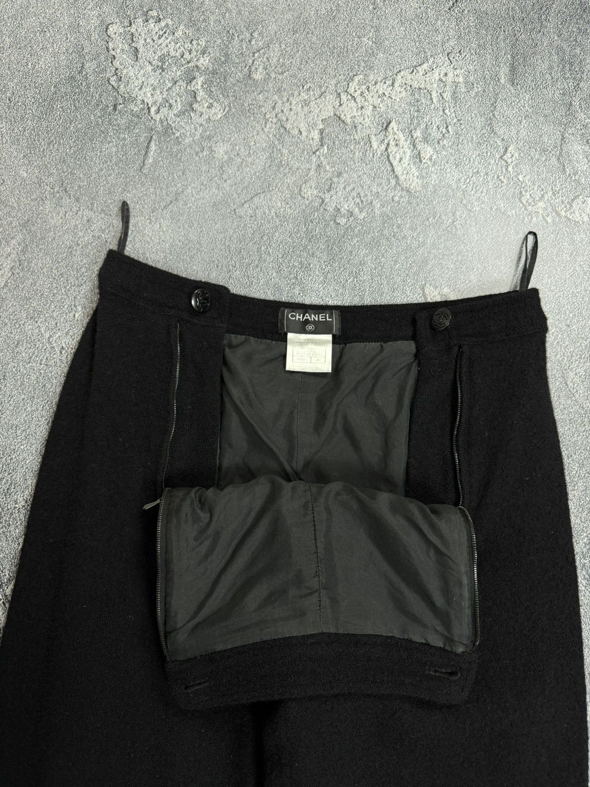 Chanel Chanel Vintage Wool Front adjustable waistband zip Pants Size 27" / US 4 / IT 40 - 7 Thumbnail