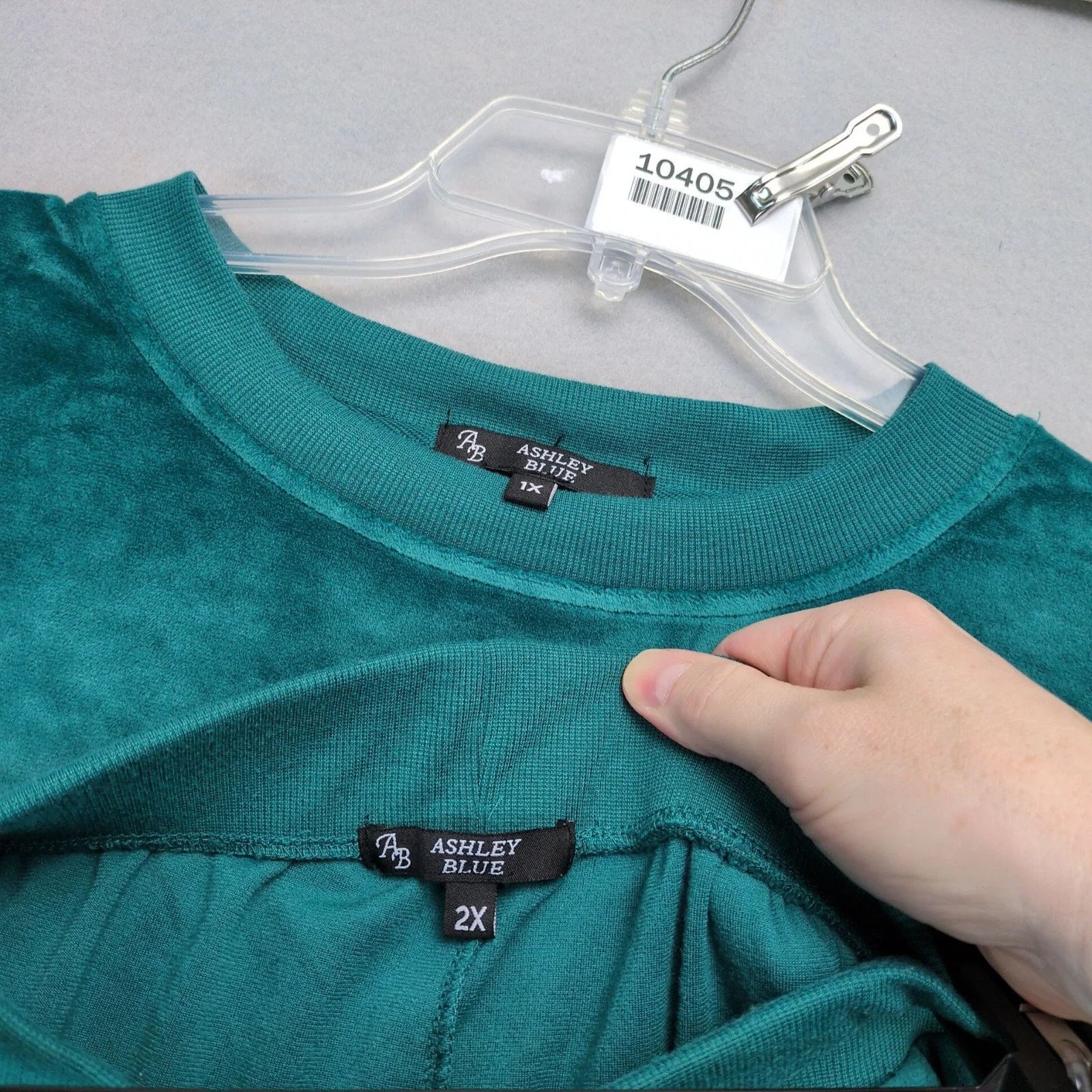 Other Ashley Blue 2pc Green Velour Tracksuit Women's Plus 1X/2X Size XXL / US 16-18 / IT 52-54 - 7 Thumbnail