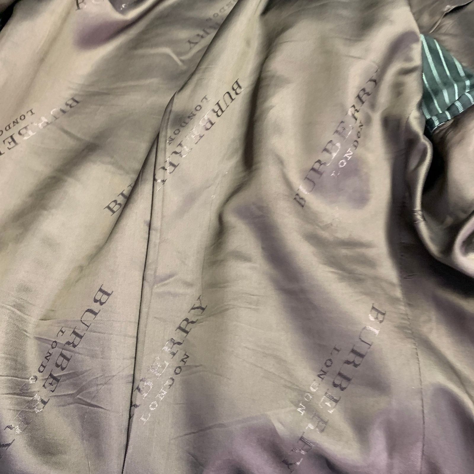 Burberry BURBERRY Size 46 Regular Grey Virgin Wool Notch Lapel Suit Size 46R - 14 Thumbnail