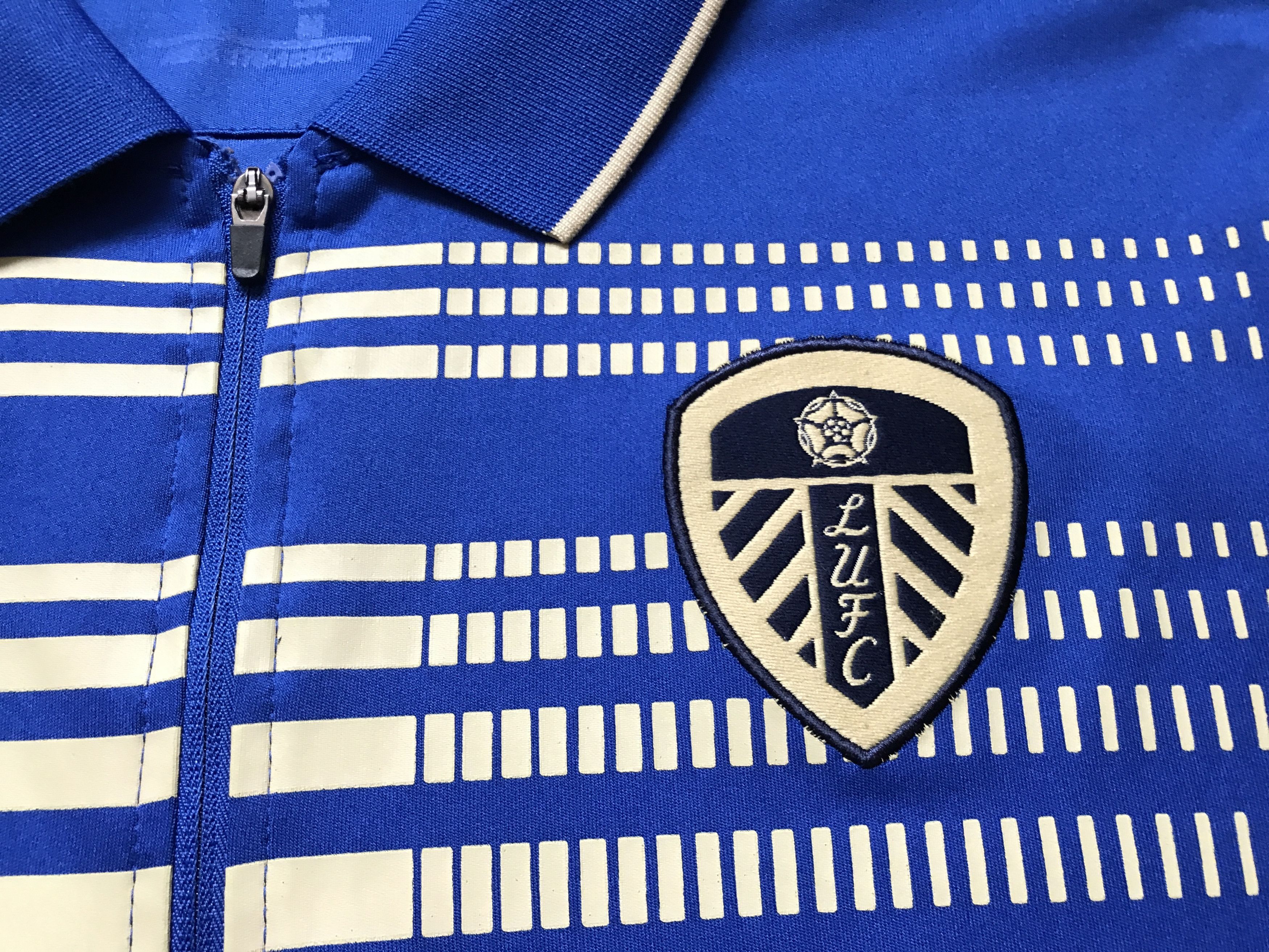 Macron × Vintage Vintage Macron Leeds United Polo Shirt 2013-2014 Size US M / EU 48-50 / 2 - 5 Thumbnail