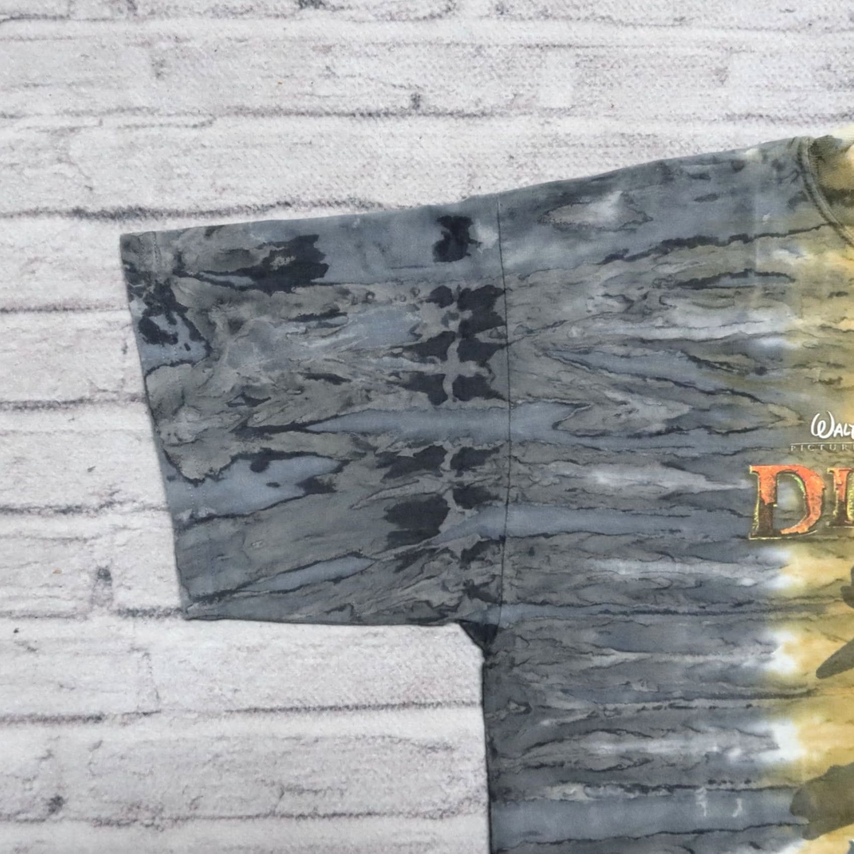 Vintage VINTAGE Walt Disney Pictures Dinosaur Movie Tie Dyed Cast Member Shirt XL Men Tie Dye Shirt Disney Dinosaur Movie shirt Size US XL / EU 56 / 4 - 4 Thumbnail