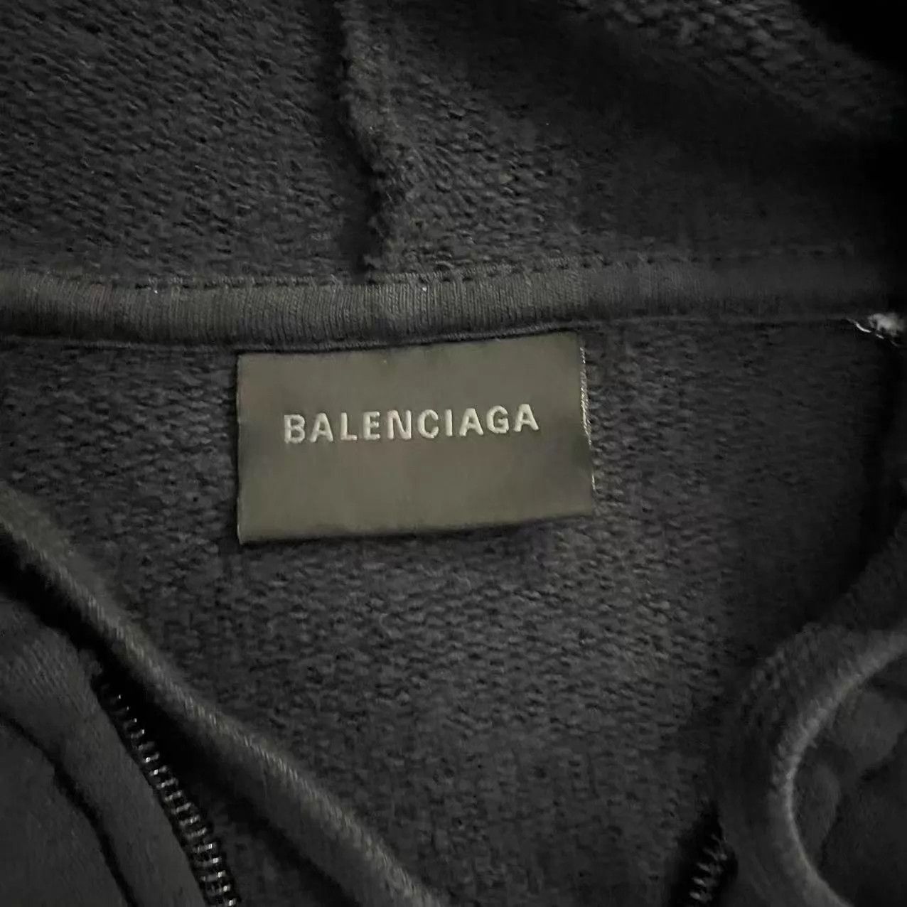 Balenciaga Balenciaga 25 Graffiti Dropped Shldr Zip Hoodie L Size L / US 10 / IT 46 - 3 Thumbnail