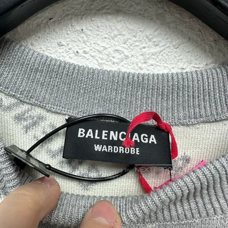 Balenciaga Balenciaga All-over print LOGO white and grey wool-knit sw Size US S / EU 44-46 / 1 - 3 Thumbnail