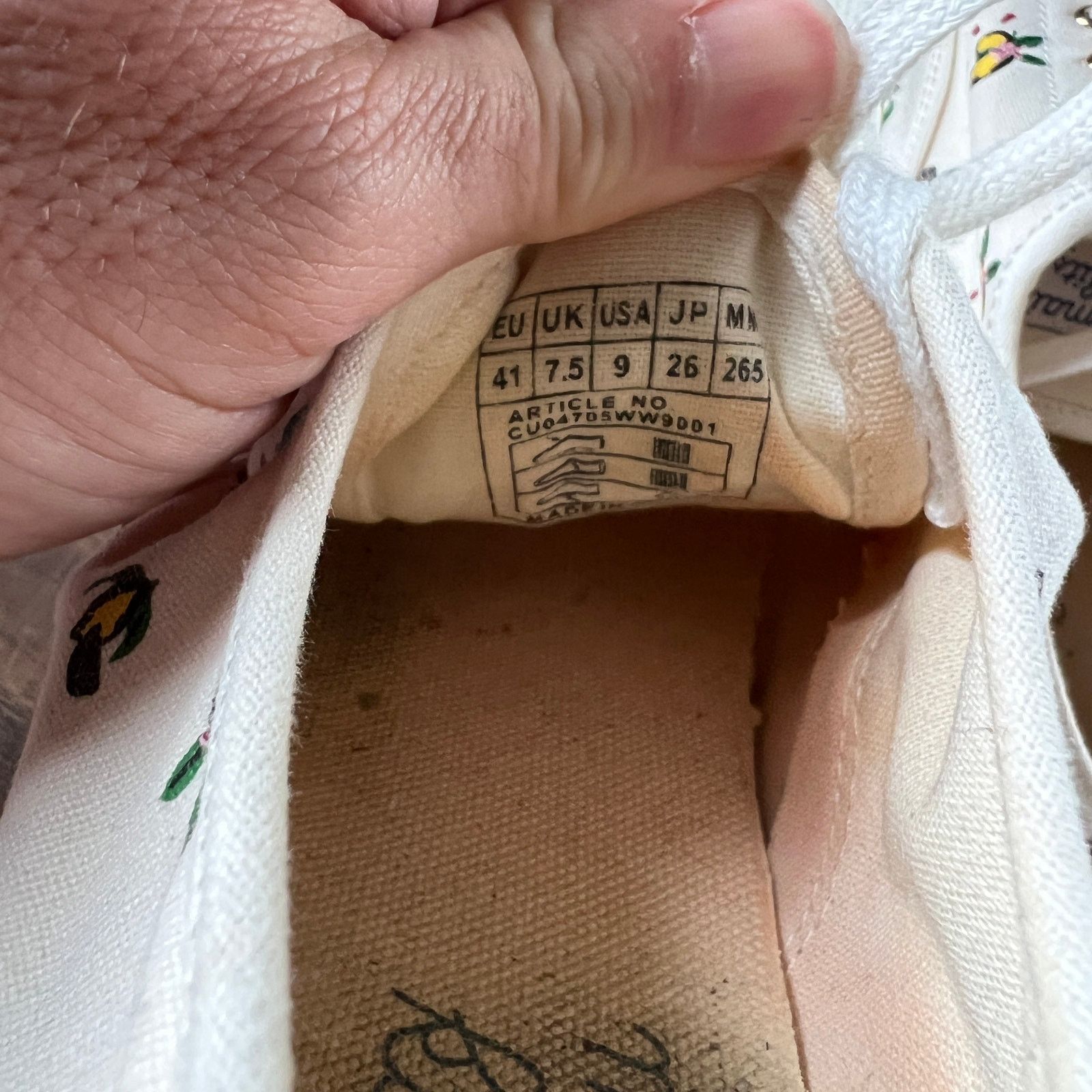 Maison Kitsune Maison Kitsune Limone All Over Print Sneakers Size 41 US 9 Size US 9 / EU 42 - 7 Thumbnail