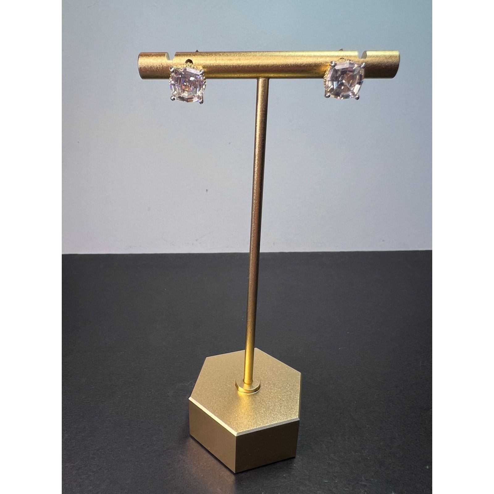 Other CZ radiant square YG vermeil stud earrings Size ONE SIZE - 9 Thumbnail