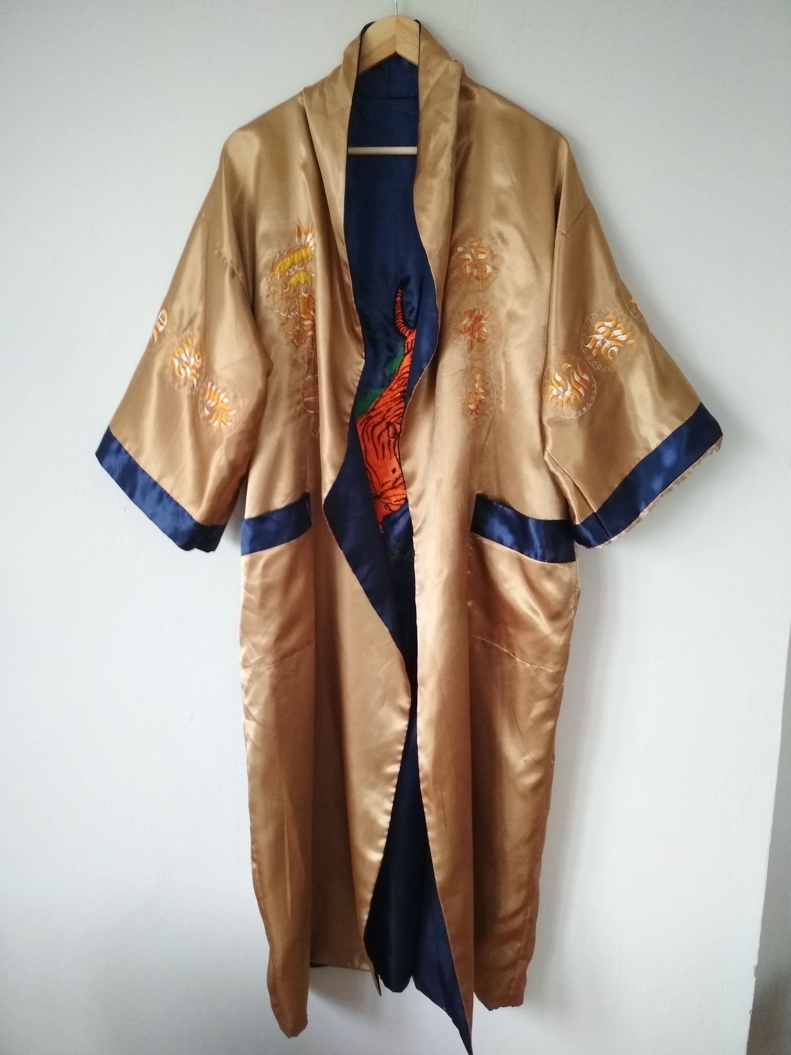 Japanese Brand Zhi Cheng double-sided kimono embroidered tiger dragon Size US XXL / EU 58 / 5 - 3 Thumbnail