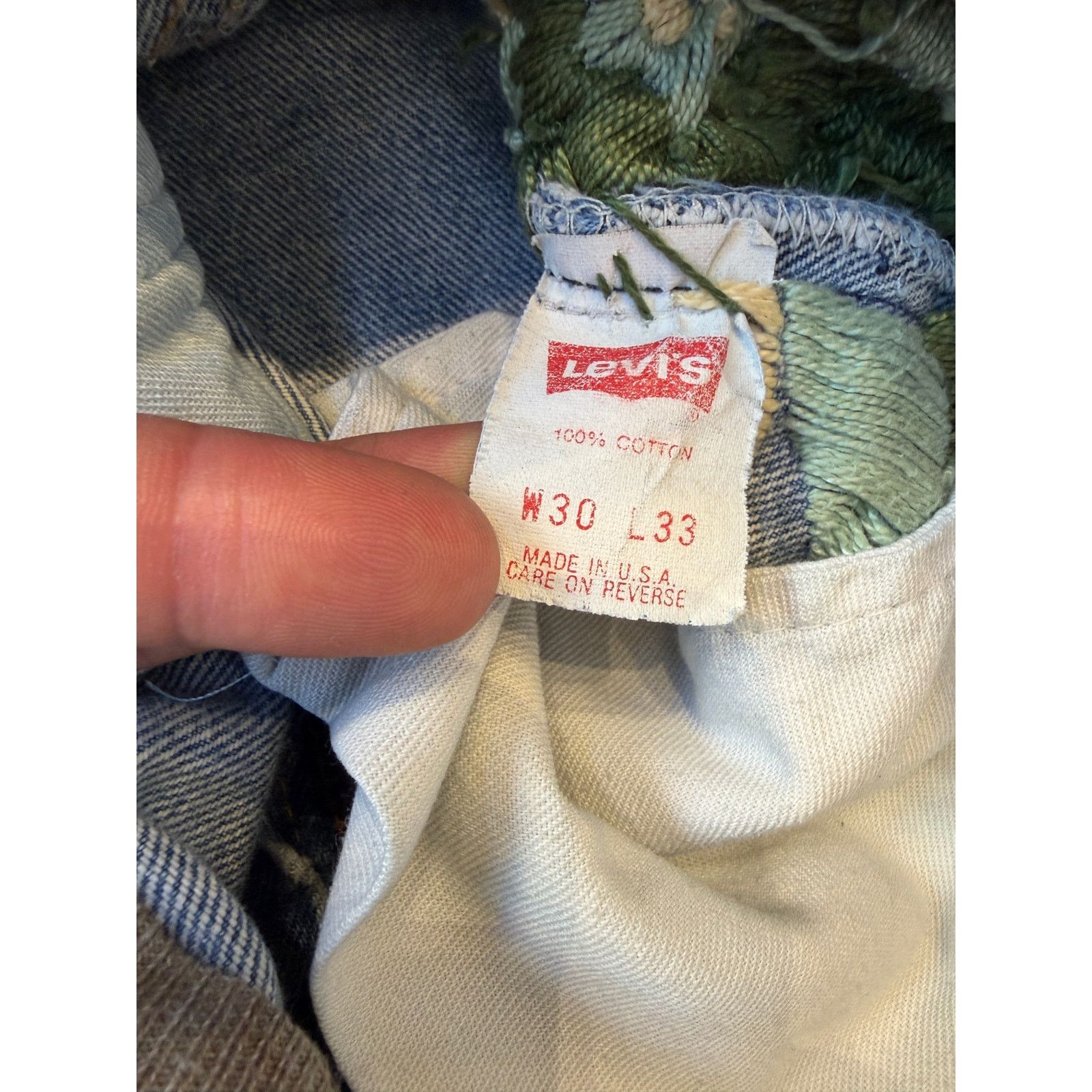 The Great China Wall The Great China Wall Levi's Floral Embroidered Jeans Size 30" / US 8 / IT 44 - 6 Thumbnail