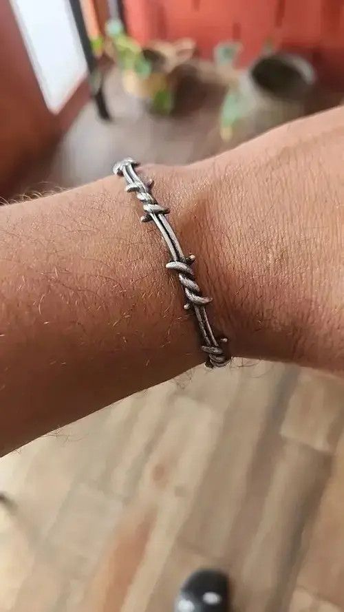 VIBE Silver Color Thorns Bangle Bracelet Size ONE SIZE - 3 Thumbnail