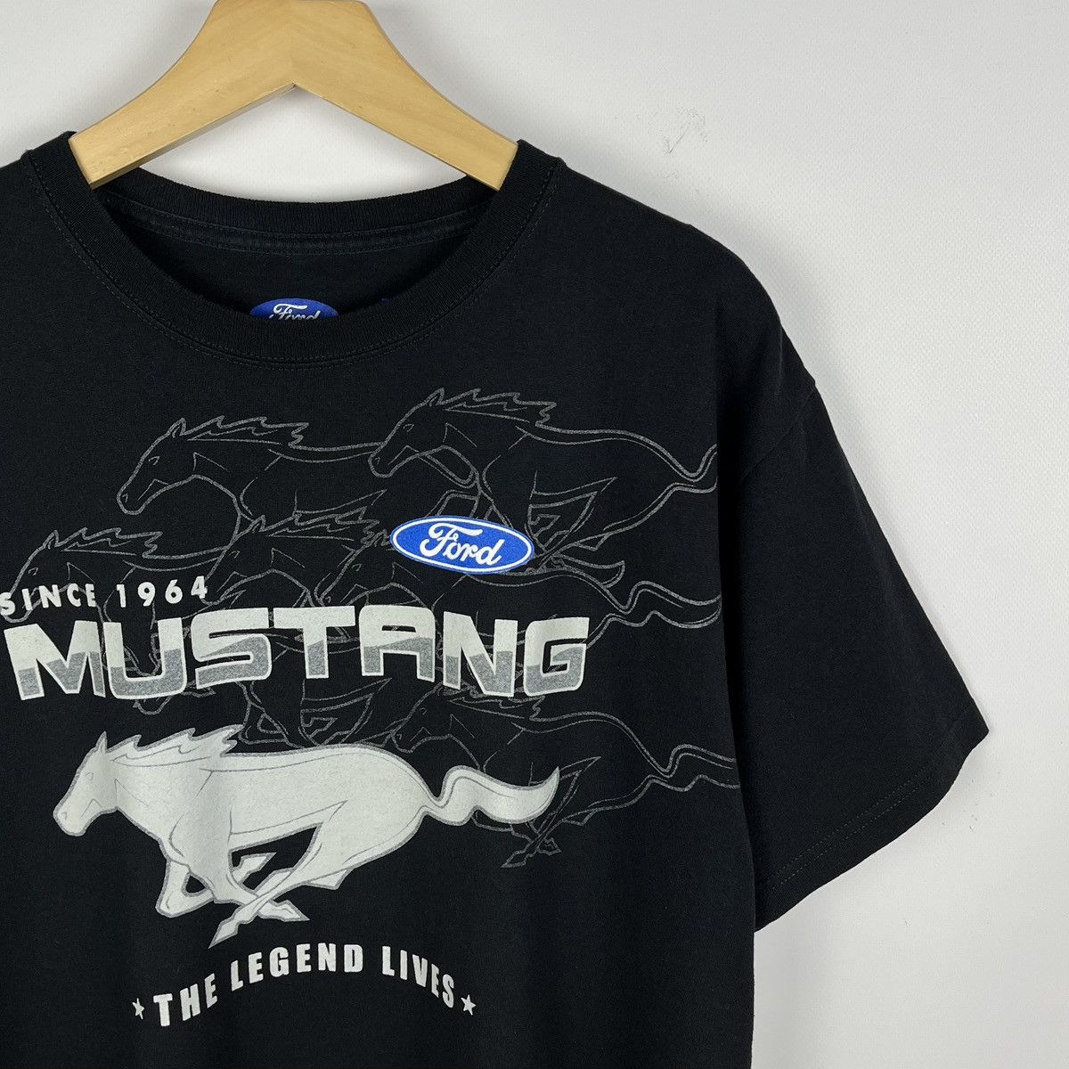 Ford Vintage Ford Mustang rare big logo racing tee 00’s Size US L / EU 52-54 / 3 - 3 Thumbnail