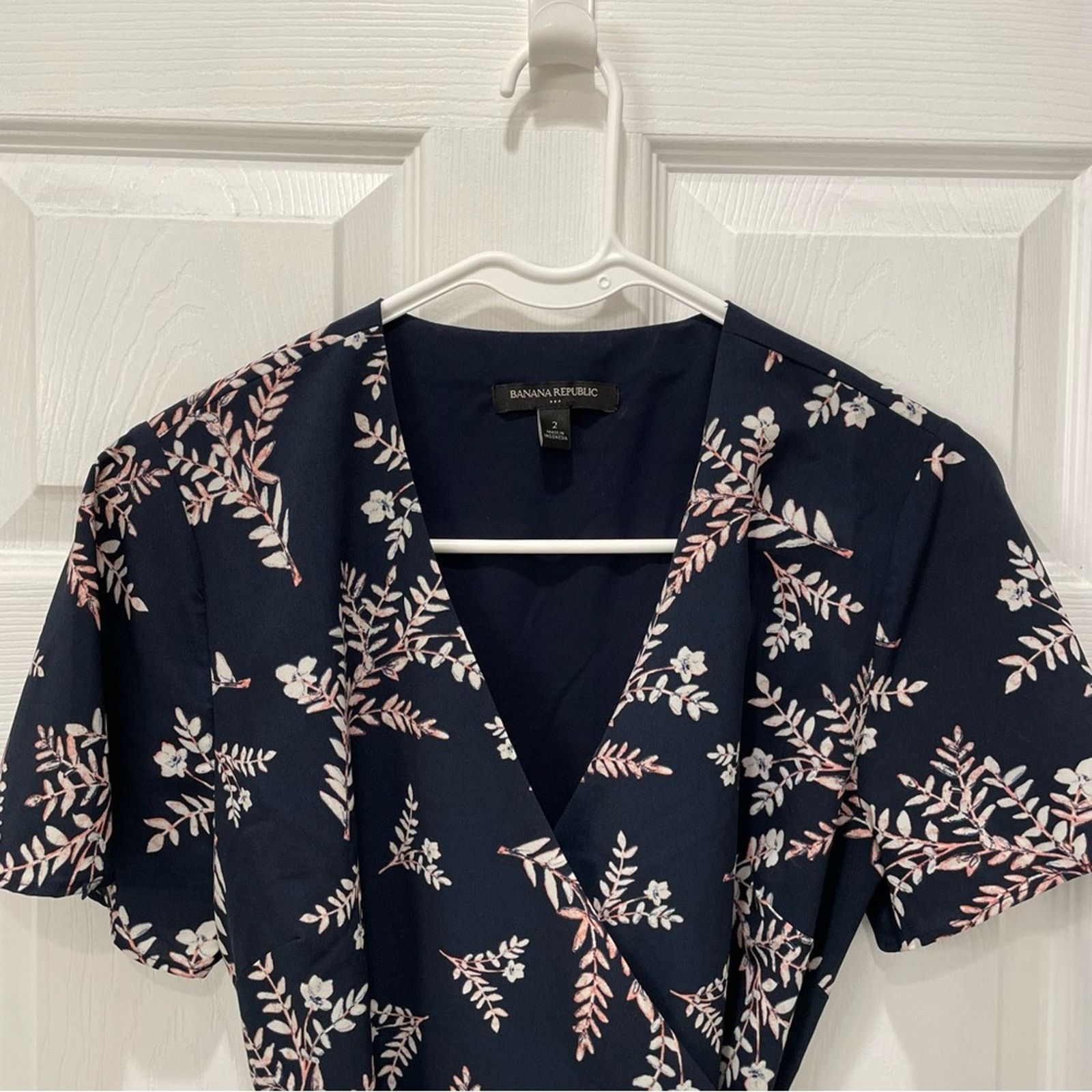 Banana Republic Banana Republic Floral Wrap Dress 2 Size XS / US 0-2 / IT 36-38 - 4 Thumbnail