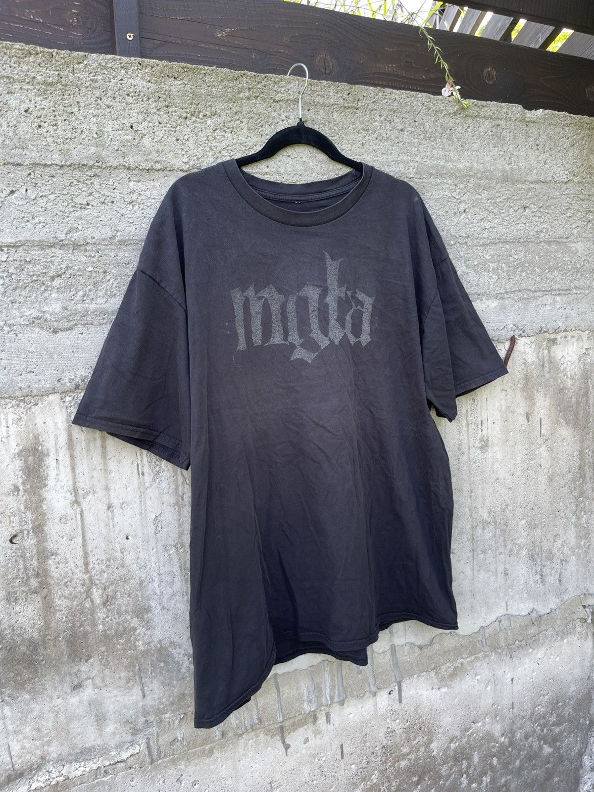 Band Tees MGLA Vintage black t-shirt Rock Band Tee Size US XL / EU 56 / 4 - 4 Thumbnail
