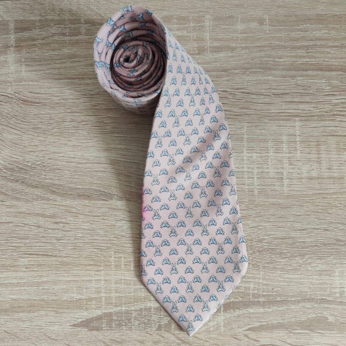 Hermes Hermes Paris Silk Tie 5272 SA Animals Pink Size ONE SIZE - 1 Thumbnail