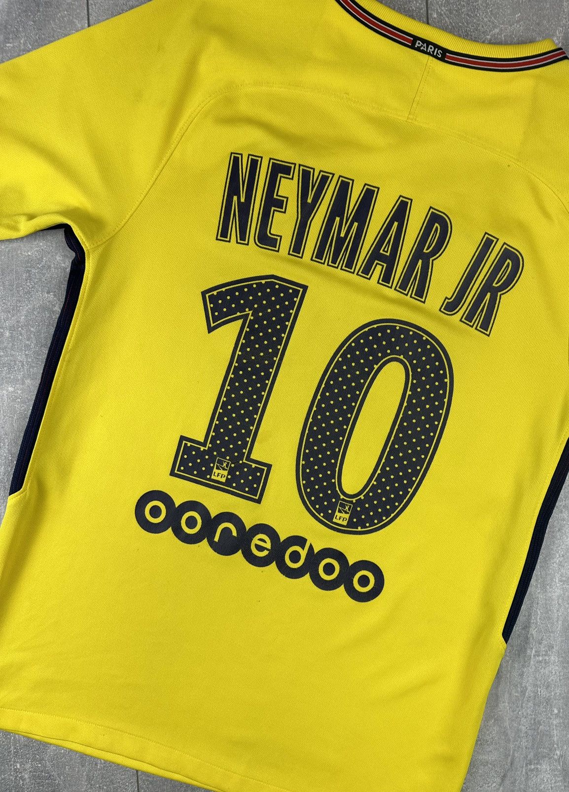 Nike Nike PSG Paris Away 2017/18 Soccer #10Neymar JR Jersey Size US S / EU 44-46 / 1 - 19 Thumbnail