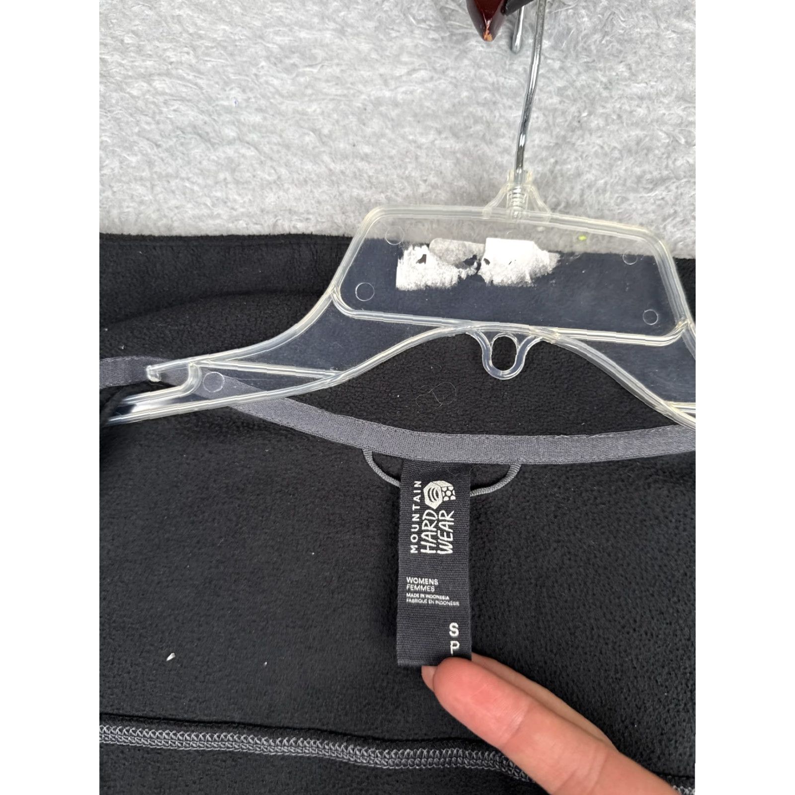 Mountain Hardwear Mountain Hardwear Jacket Womens Small Black Fleece Full Zip Pockets Outdoor Poly Size S / US 4 / IT 40 - 3 Thumbnail