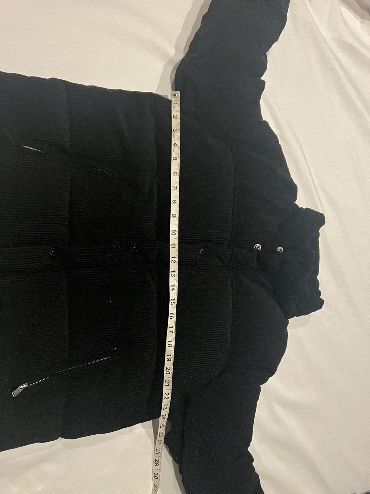 Saint Laurent Paris Saint Laurent men’s corduroy puffer jacket. 50/L $2390 Size US M / EU 48-50 / 2 - 7 Thumbnail