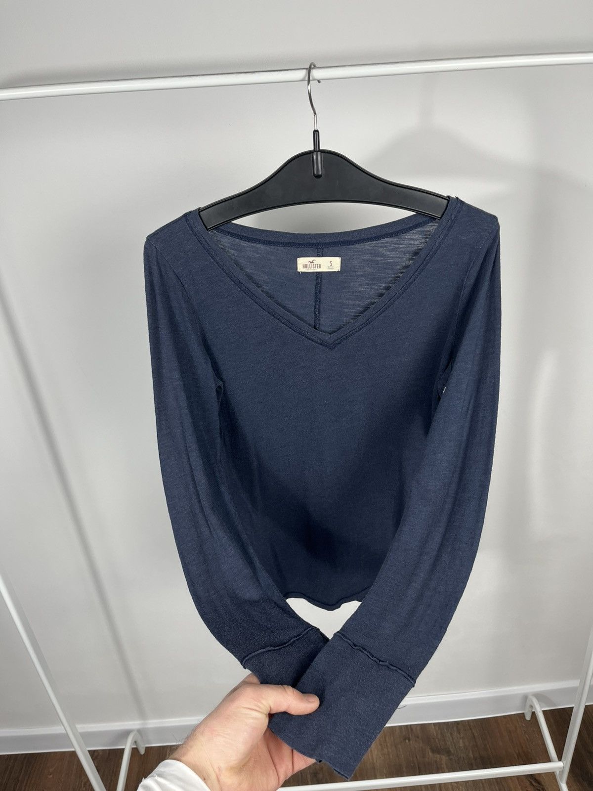 Hollister Hollister Womens Navy V Neck Long Sleeve Top Size S Casual Size S / US 4 / IT 40 - 5 Thumbnail