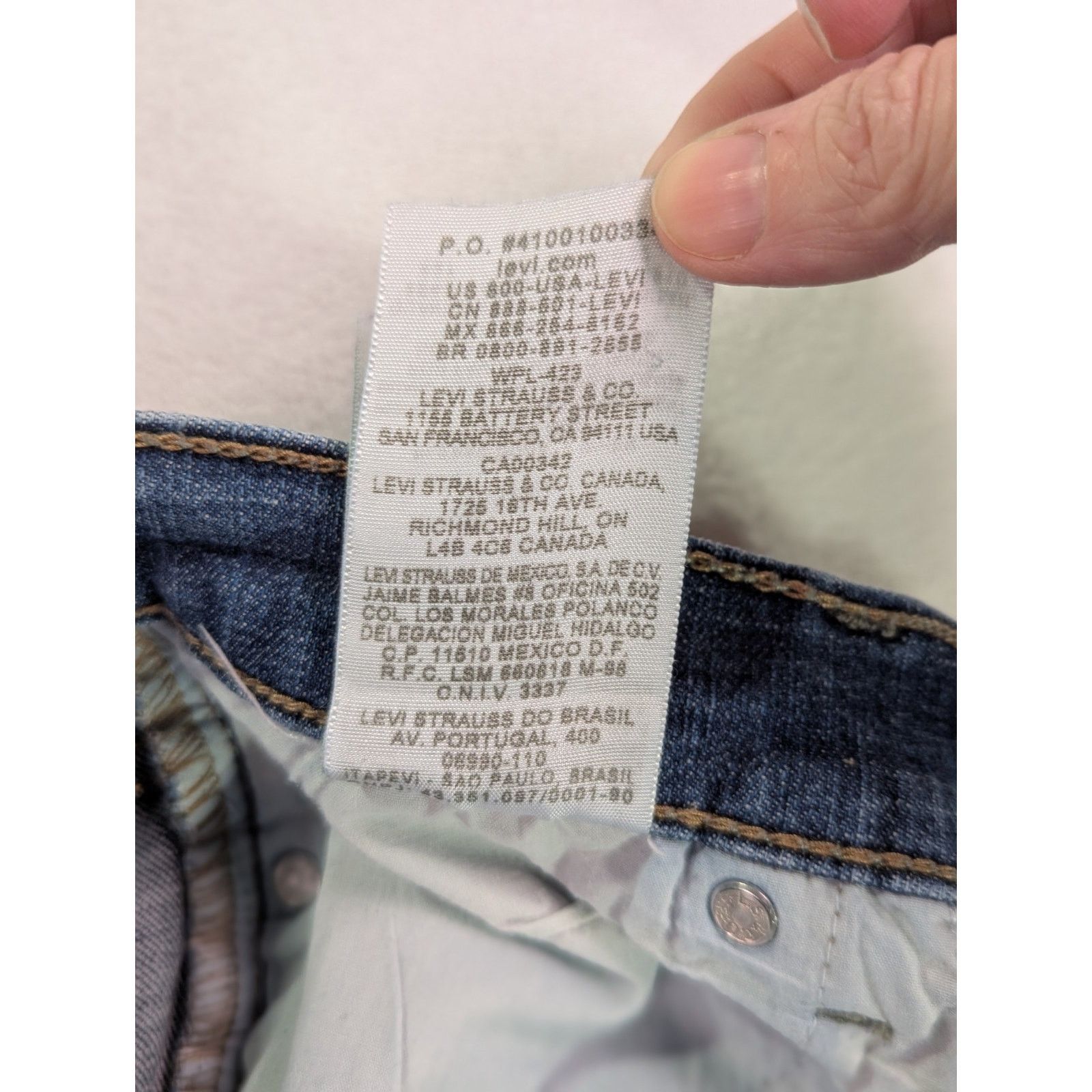 Levi's 512 Bootcut Jeans Sz 6 S/C (Short/Curvy) Perfectly Slimming Size 28" / US 6 / IT 42 - 8 Thumbnail