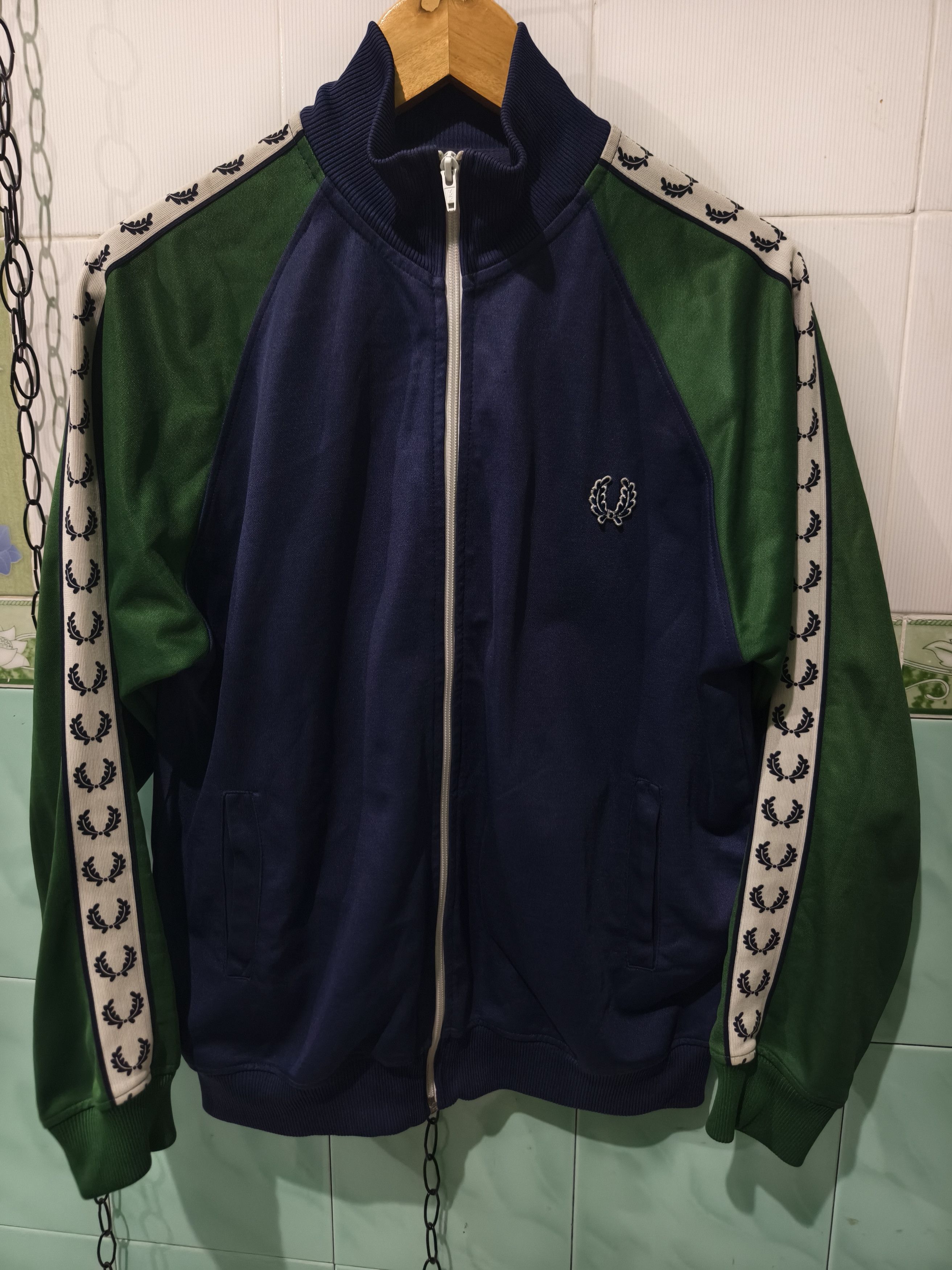 Fred Perry Fred perry j9521/266/02090/333 Size US L / EU 52-54 / 3 - 1 Thumbnail